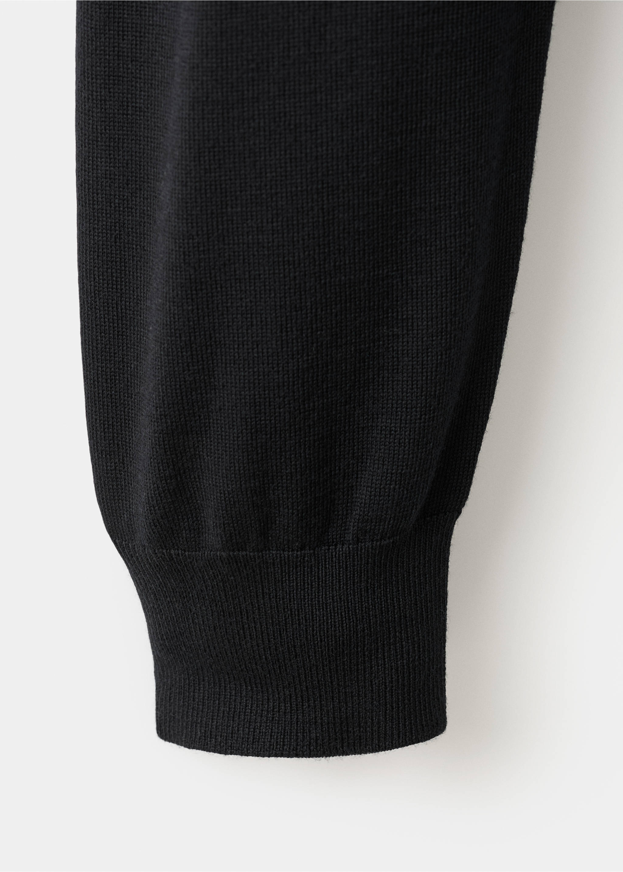 100% merino wool cardigan - Details of the article 0, Black. Ref: 27081282-00.