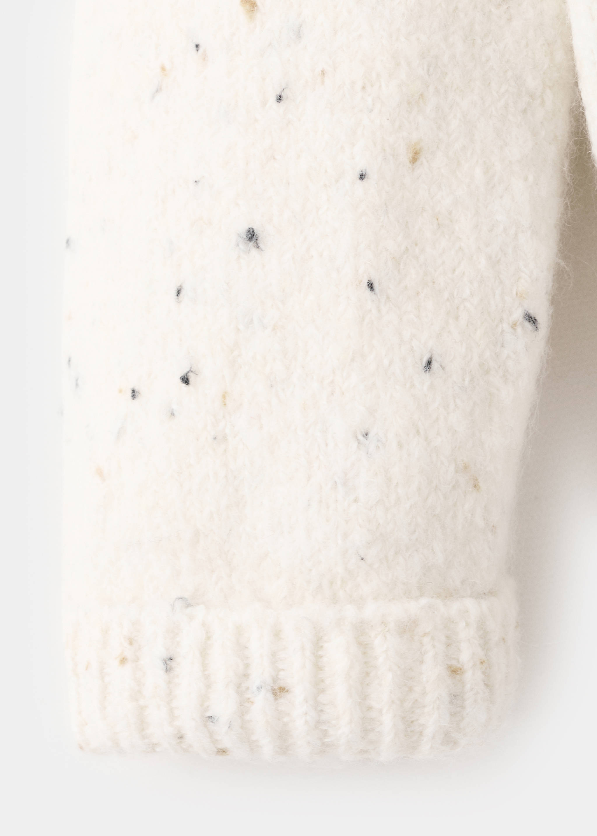 Stickad kofta med mönster - Detaljer om artikeln 8