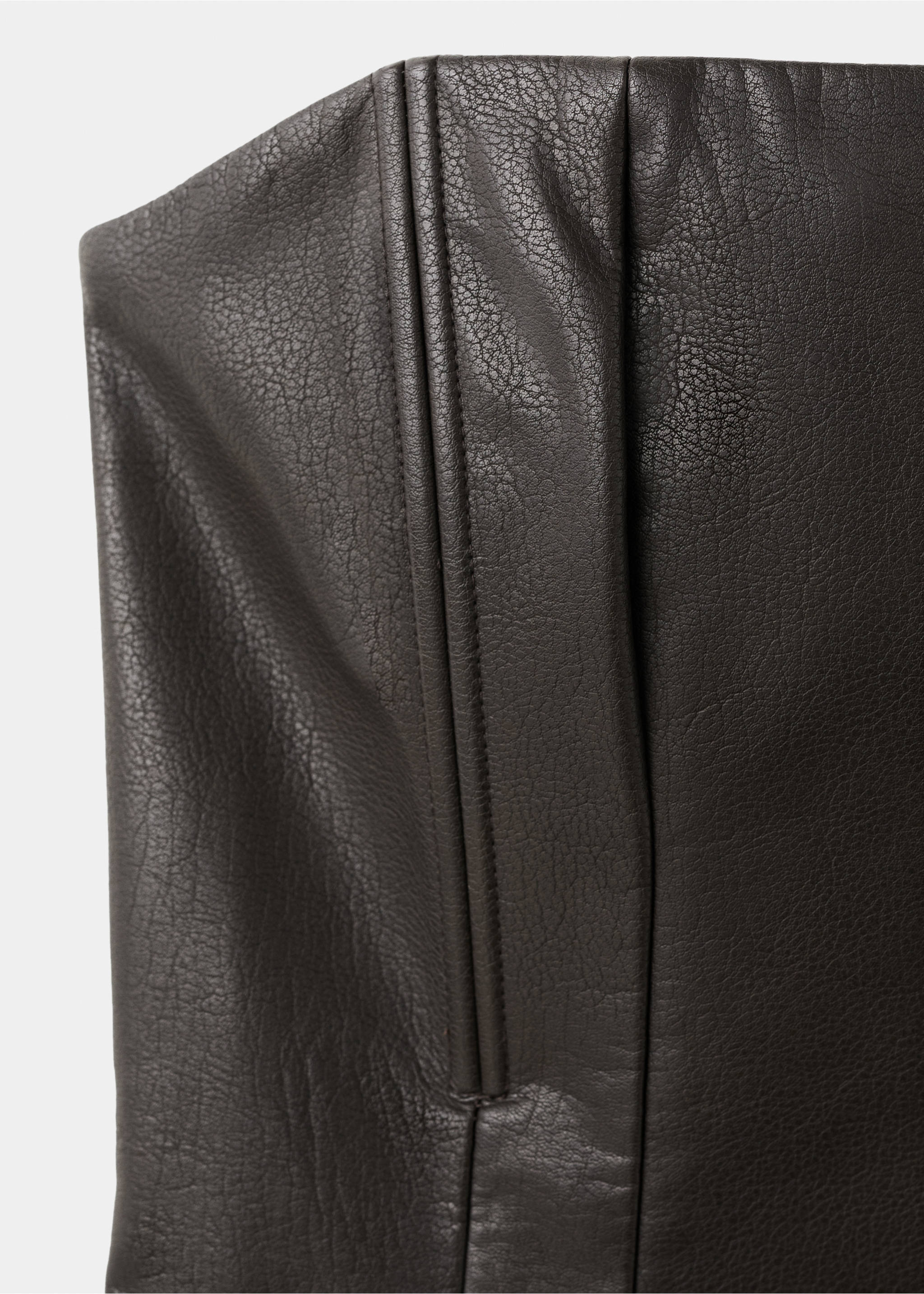 Short faux-leather dress - Details of the article 8, Chocolate. Ref: 27081314-00.