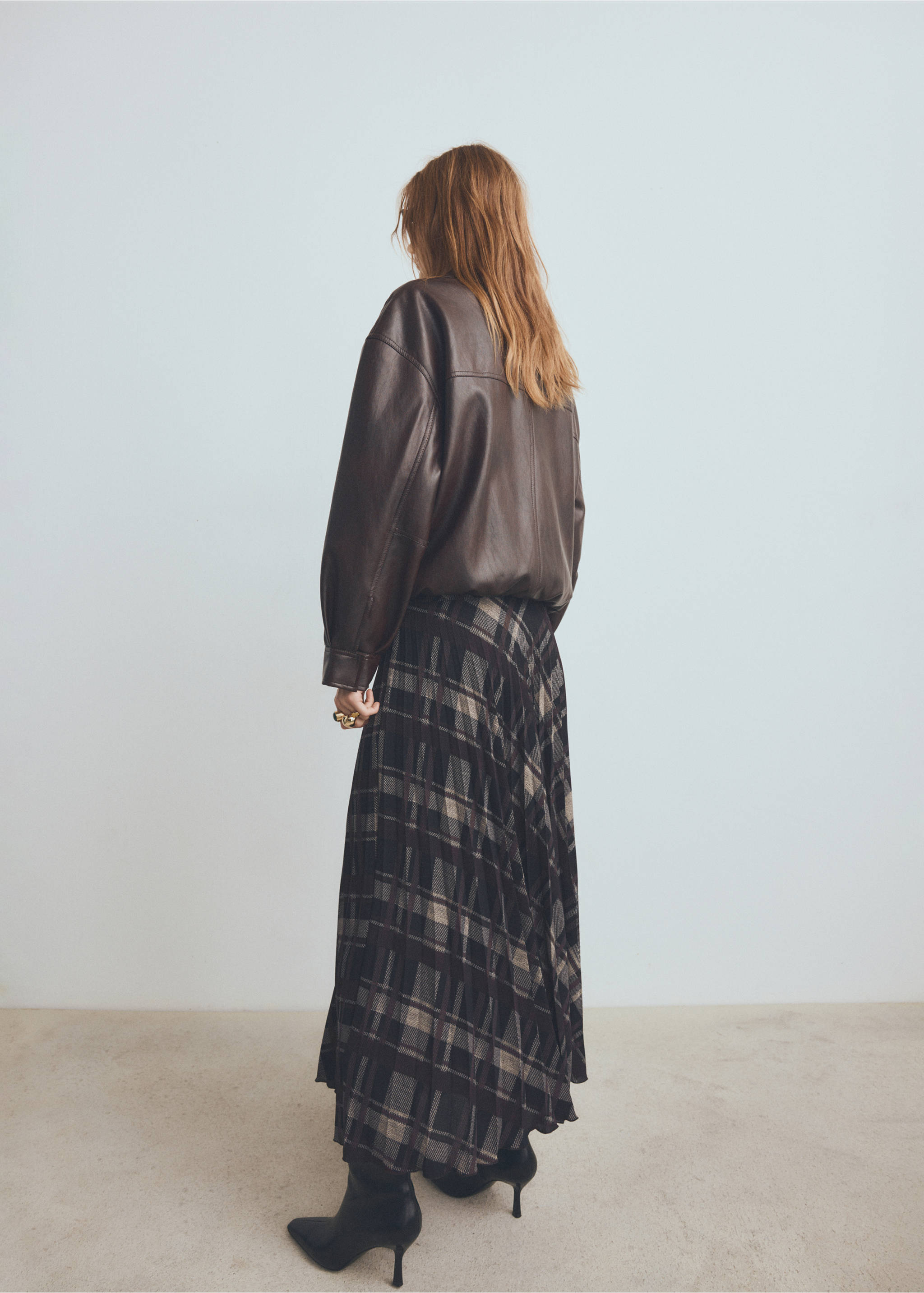 Checked long skirt - Reverse of the article, Brown. Ref: 27081319-00.