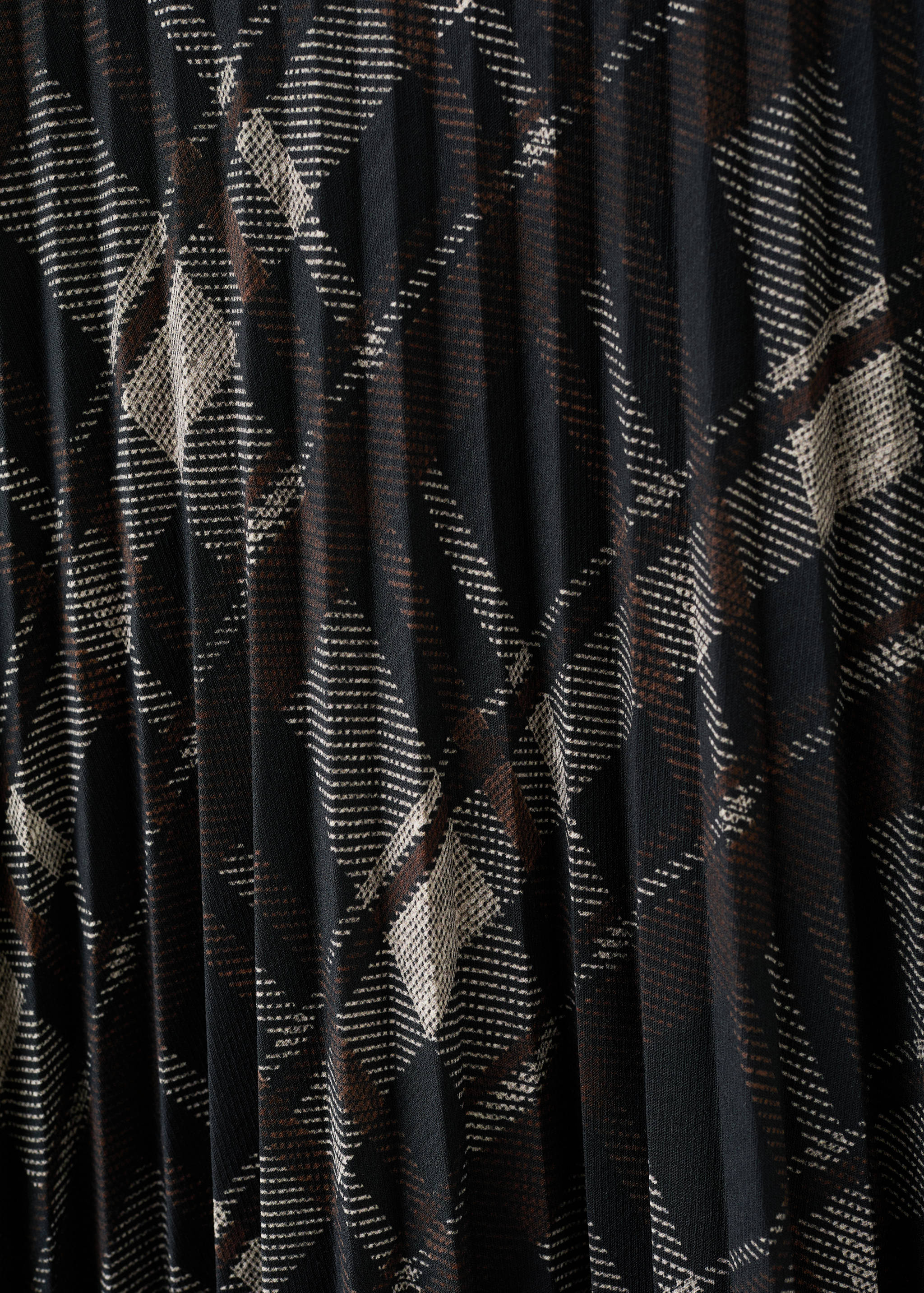 Checked long skirt - Details of the article 0