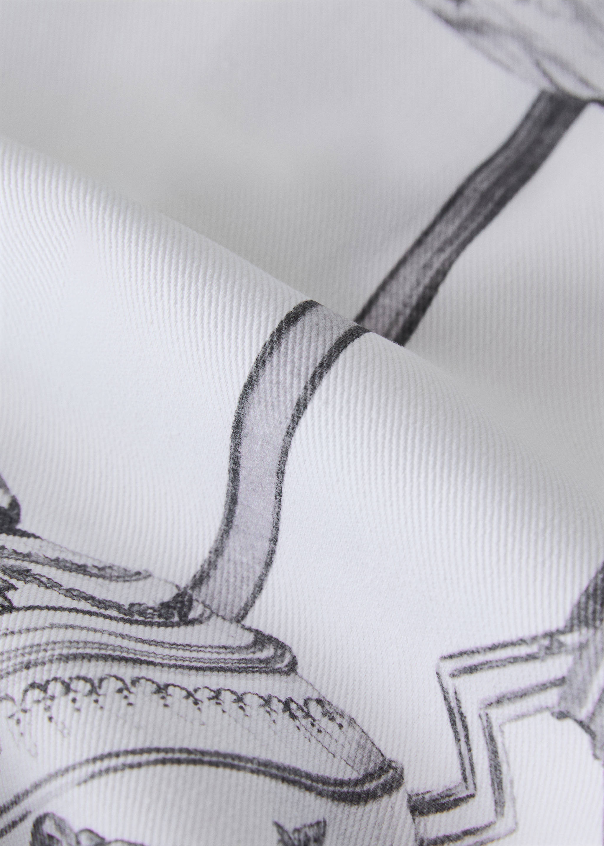 Cotton tablecloth with teapot print for 8 to 10 diners - Details of the article 2, Grey. Ref: 27081327-00.