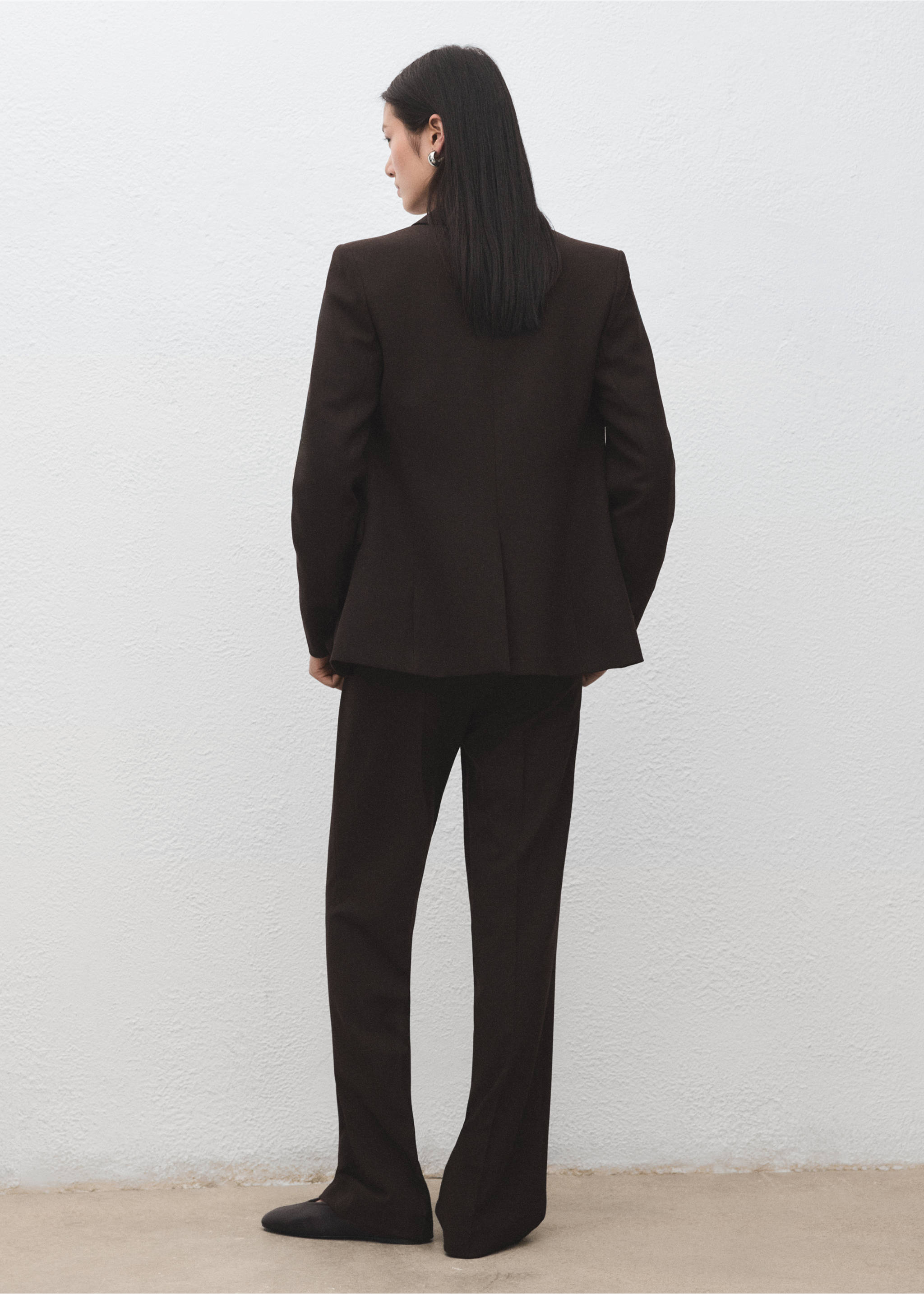 Straight-fit suit trousers - Reverse of the article, Chocolate. Ref: 27081328-00.