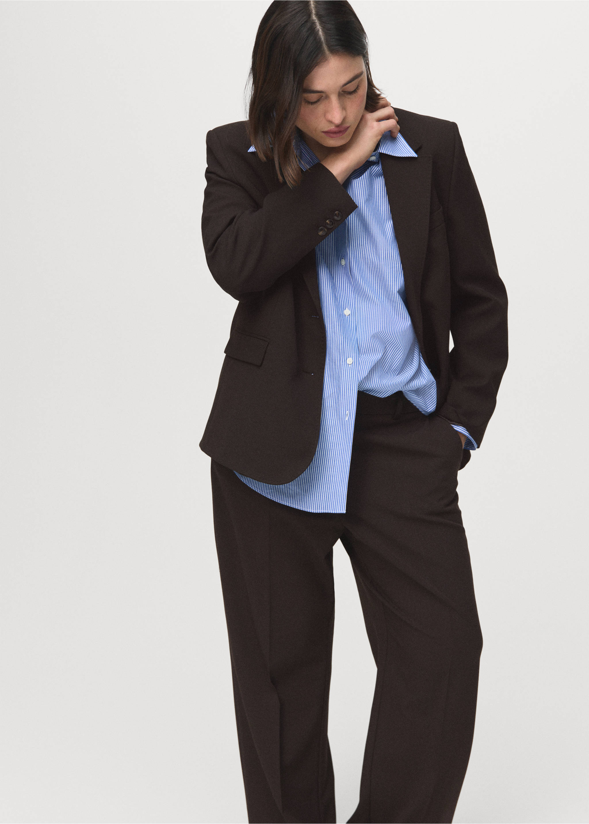 Straight-fit suit trousers - Details of the article 5, Chocolate. Ref: 27081328-00.