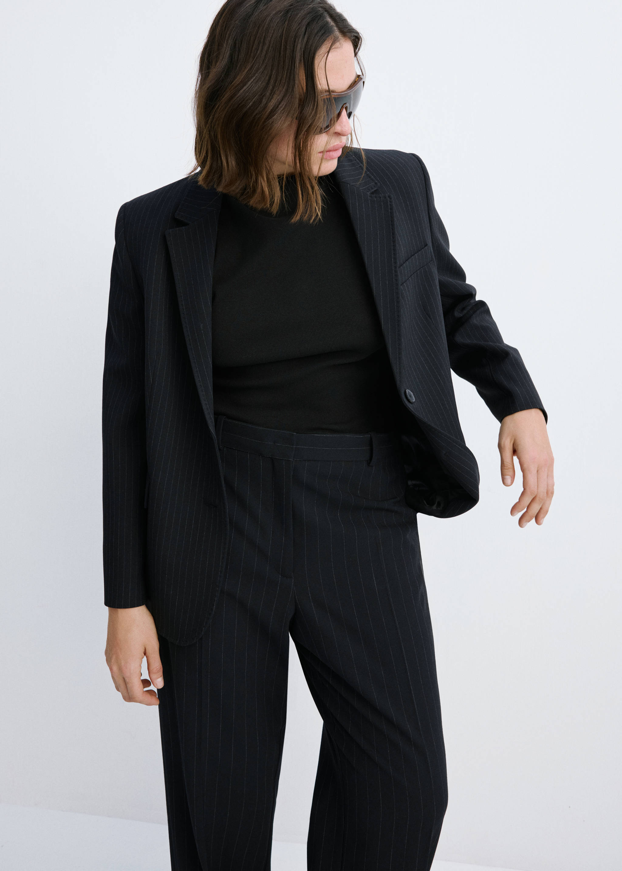 Straight-fit suit trousers - Details of the article 5