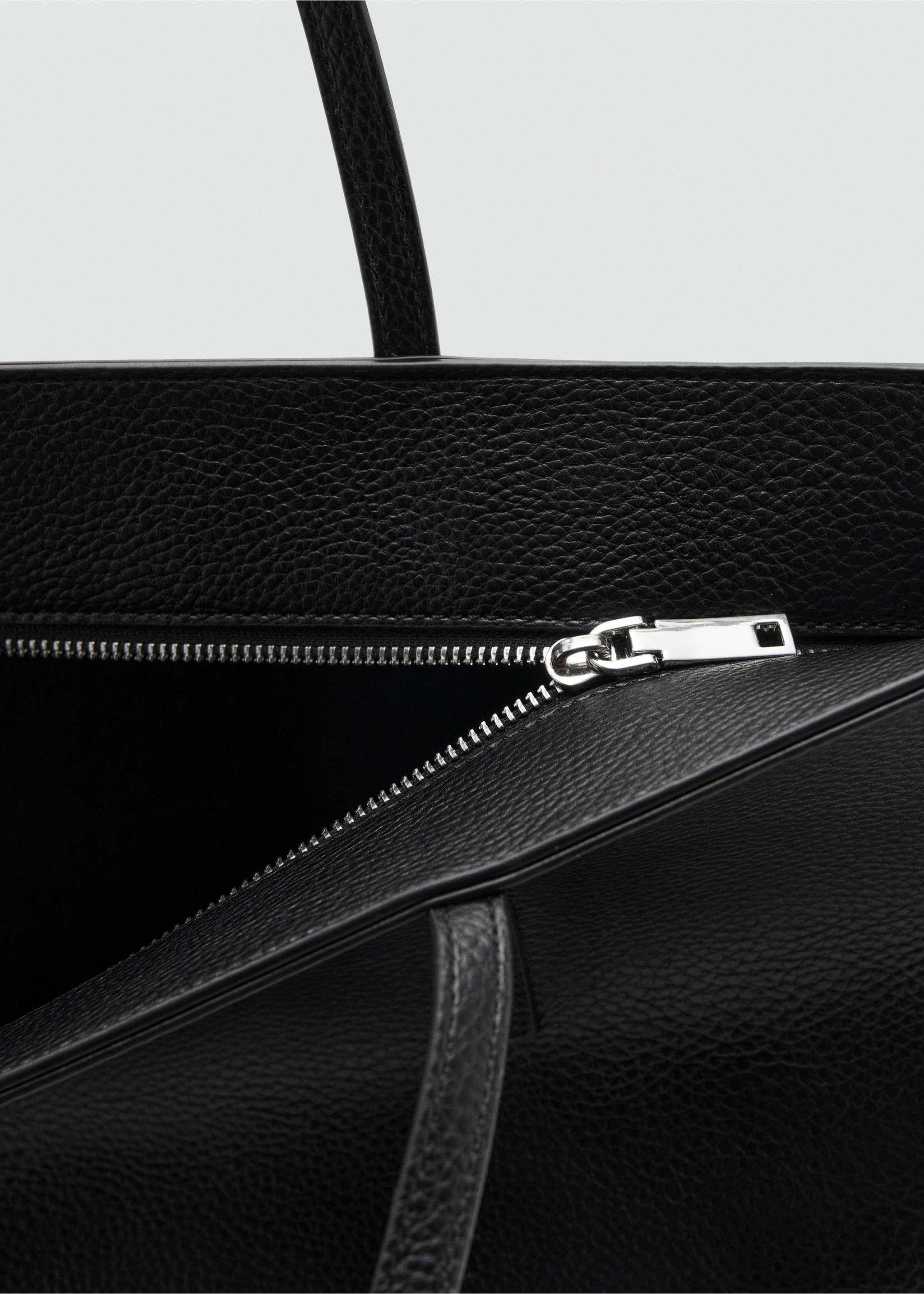 Shopper bag with double handle - Details of the article 2, Black. Ref: 27081340-00.