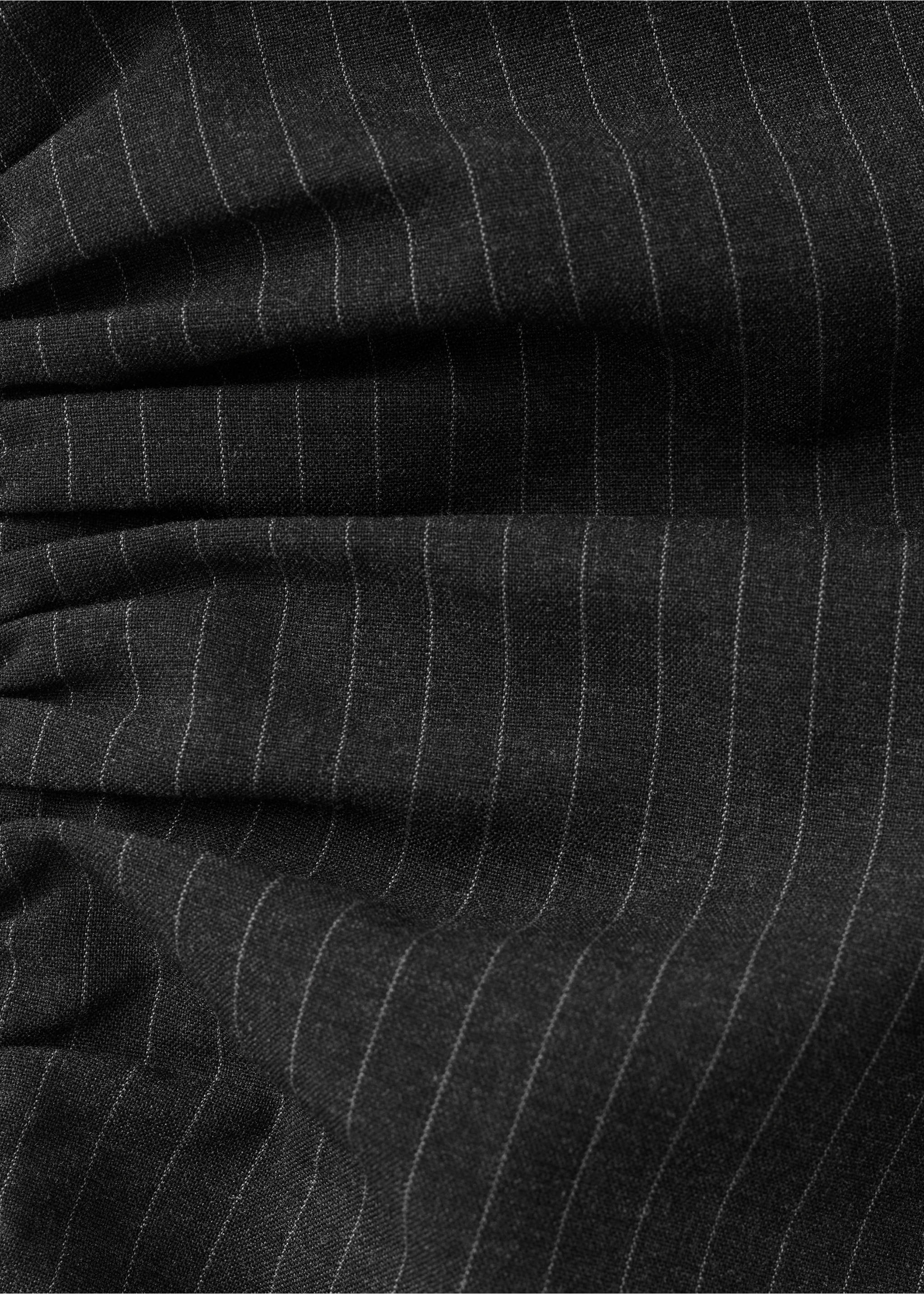 فستان بخطوط دبلوماسية بتصميم cut-out - تفاصيل المنتج 8, رمادي. Ref: 27081343-00.