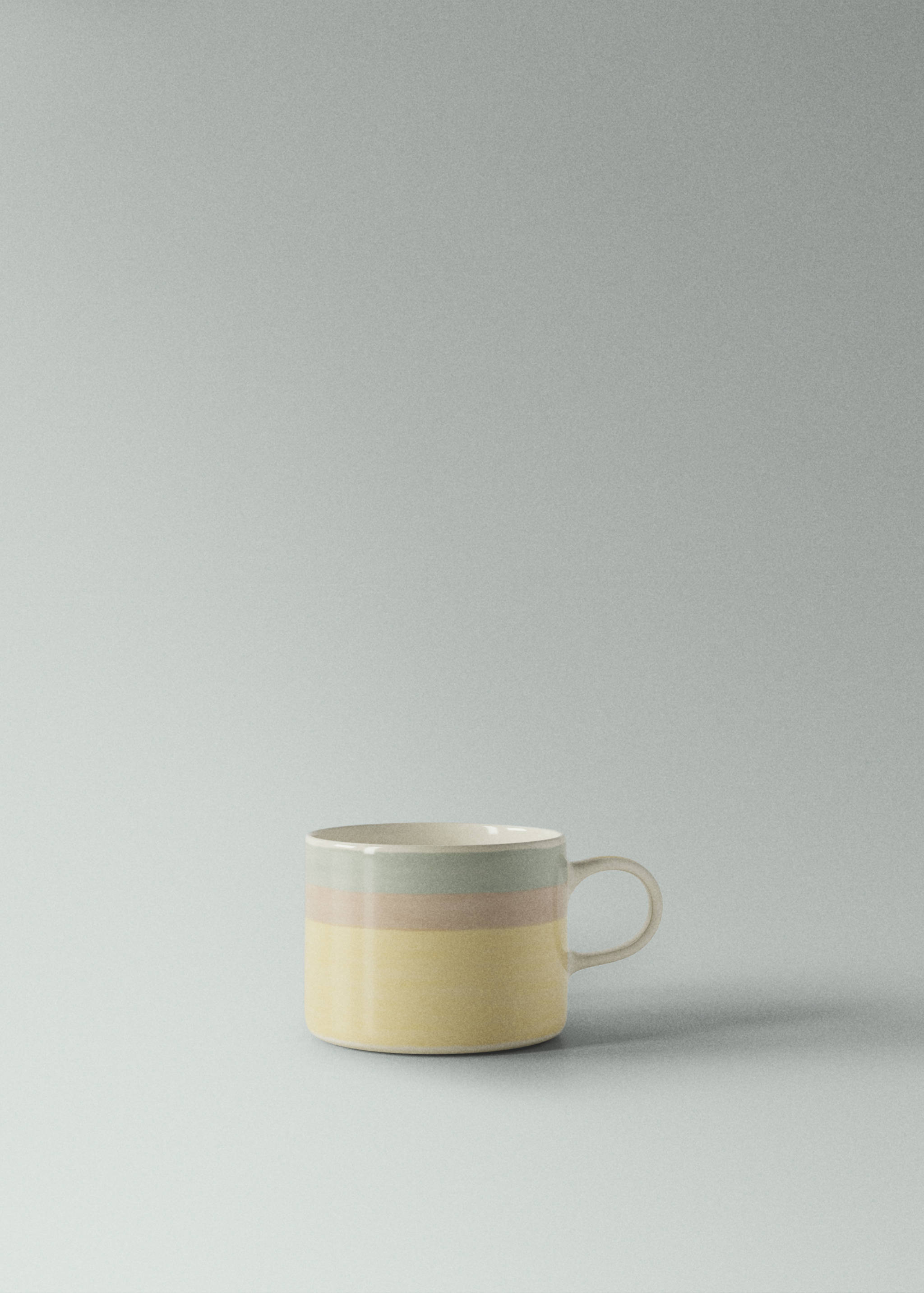 Steingut-Kaffeetasse mit Streifen in Farbe - Mittlere Ansicht