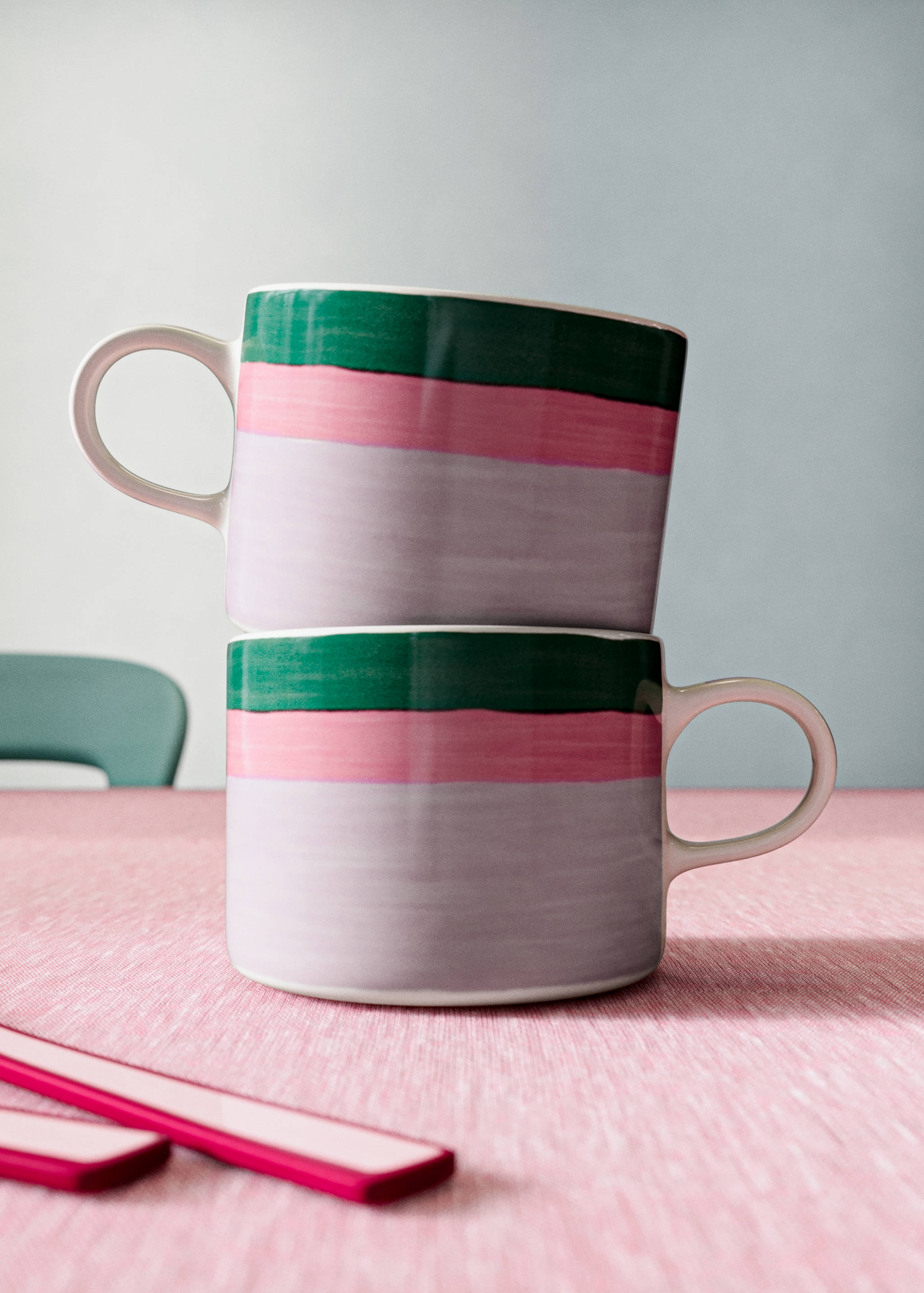 Striped stoneware coffee cup - General plane