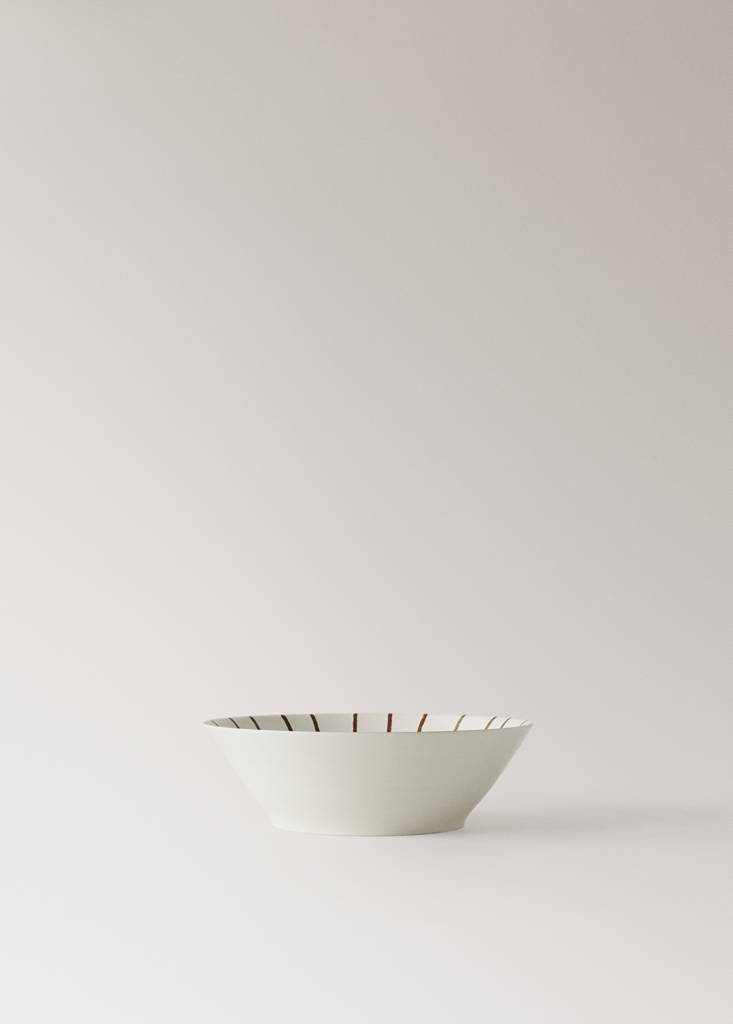 Painted stoneware bowl — Brown