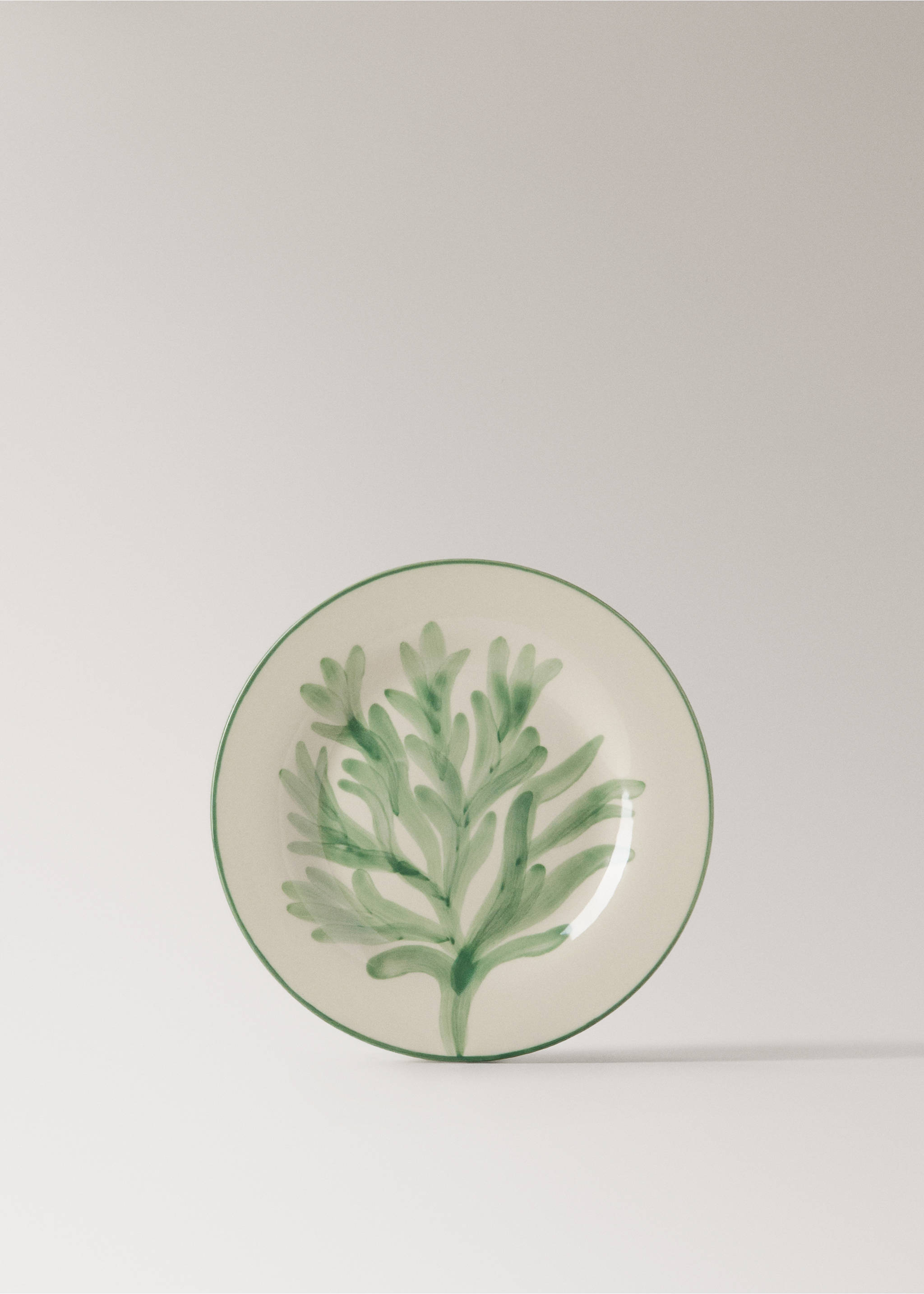 Stoneware dessert plate with floral design - Article without model, Pastel Green. Ref: 27081533-00.