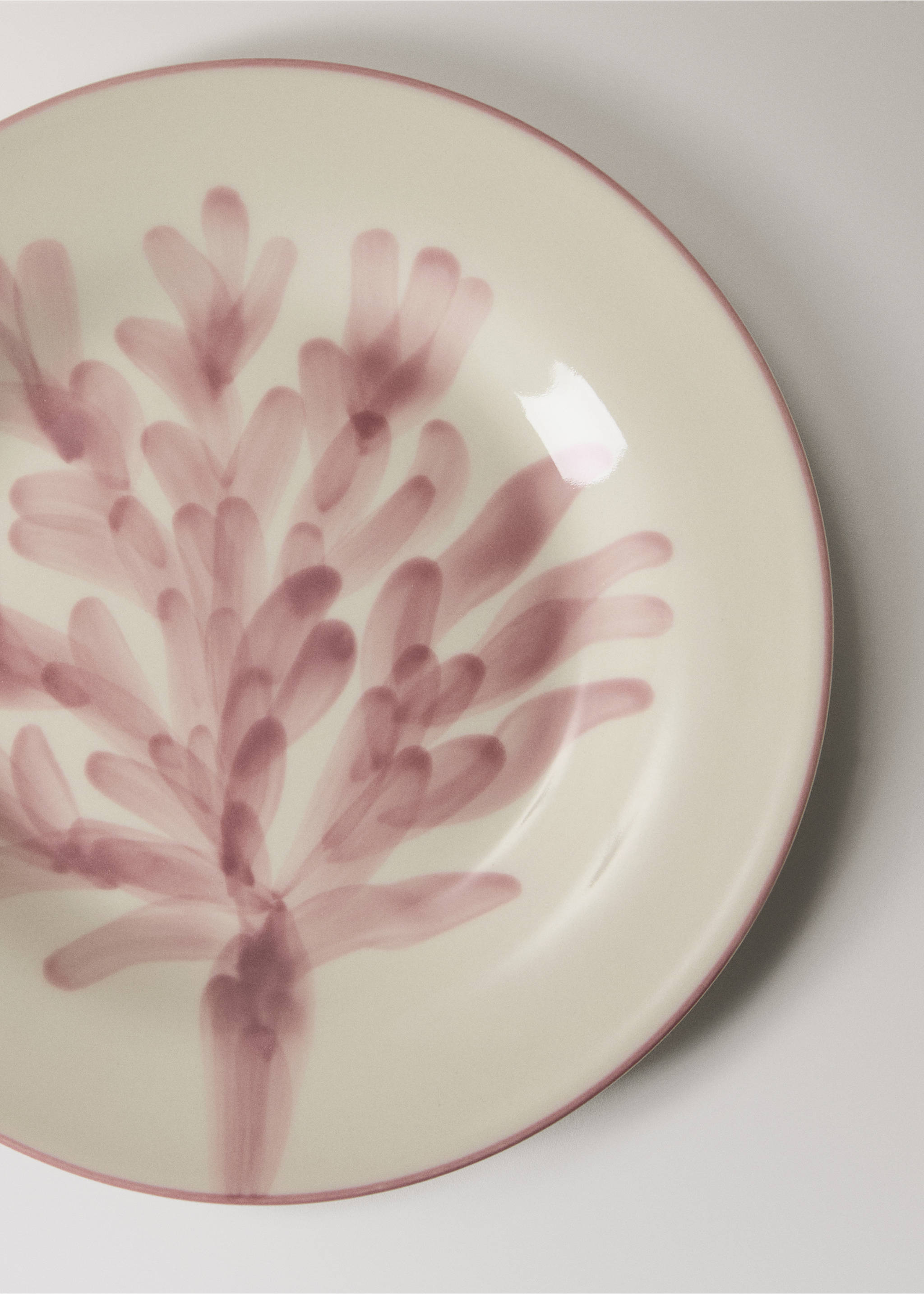 Stoneware dessert plate with floral design - Details of the article 1, Light/Pastel Purple. Ref: 27081533-00.