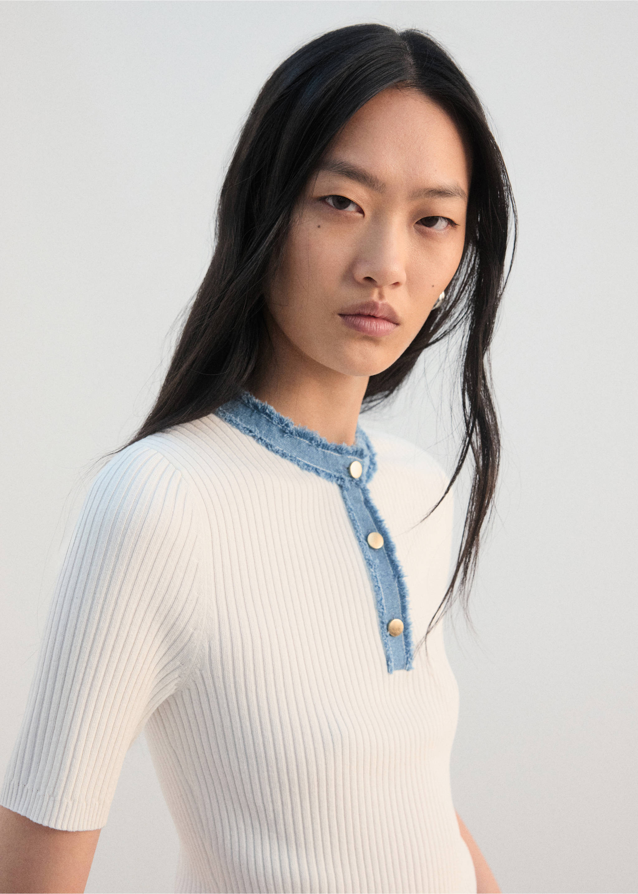 Contrast collar button jumper - Medium plane, Off White. Ref: 27082539-00.