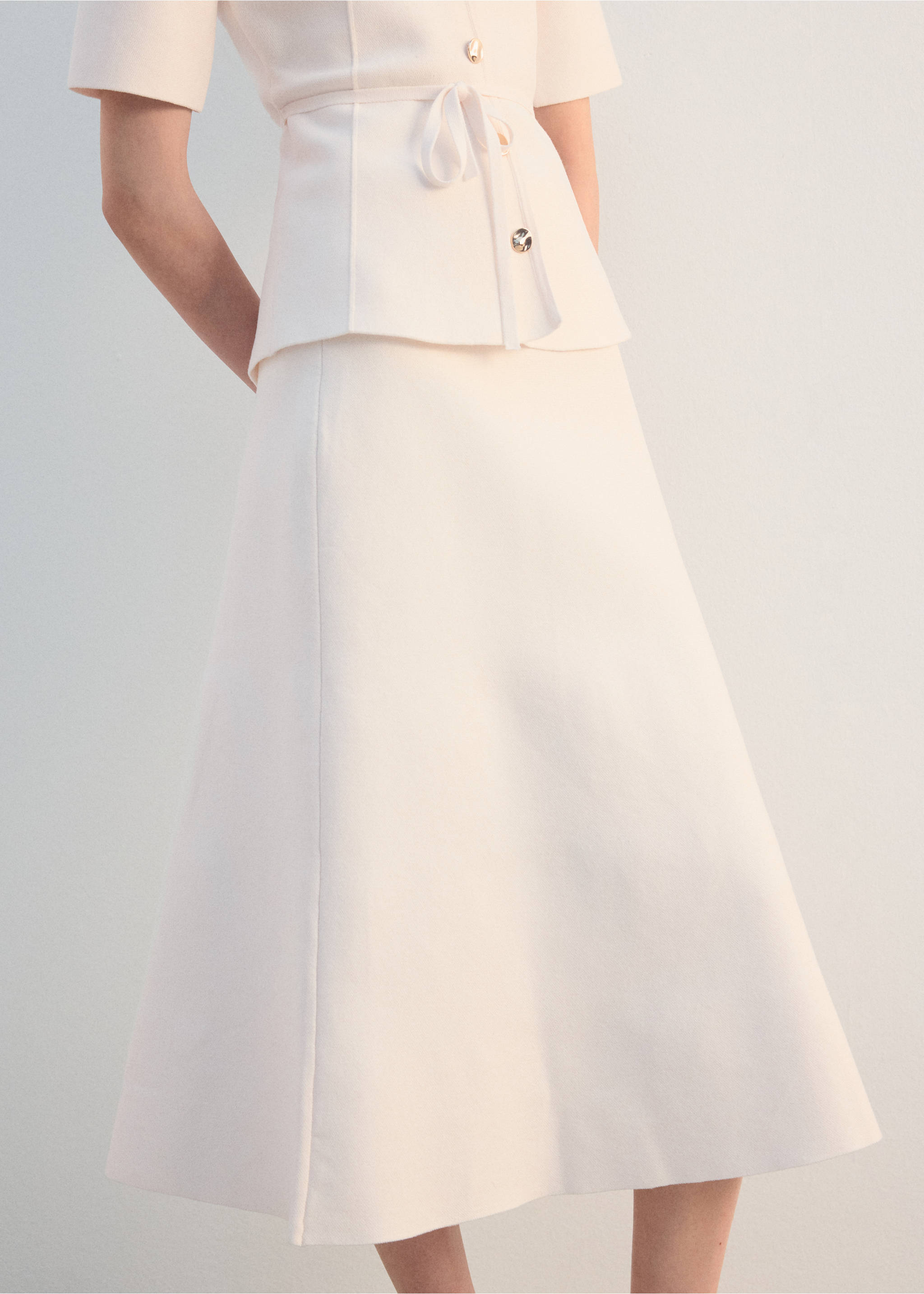 Flared knitted skirt - Details of the article 6, Off White. Ref: 27082540-00.