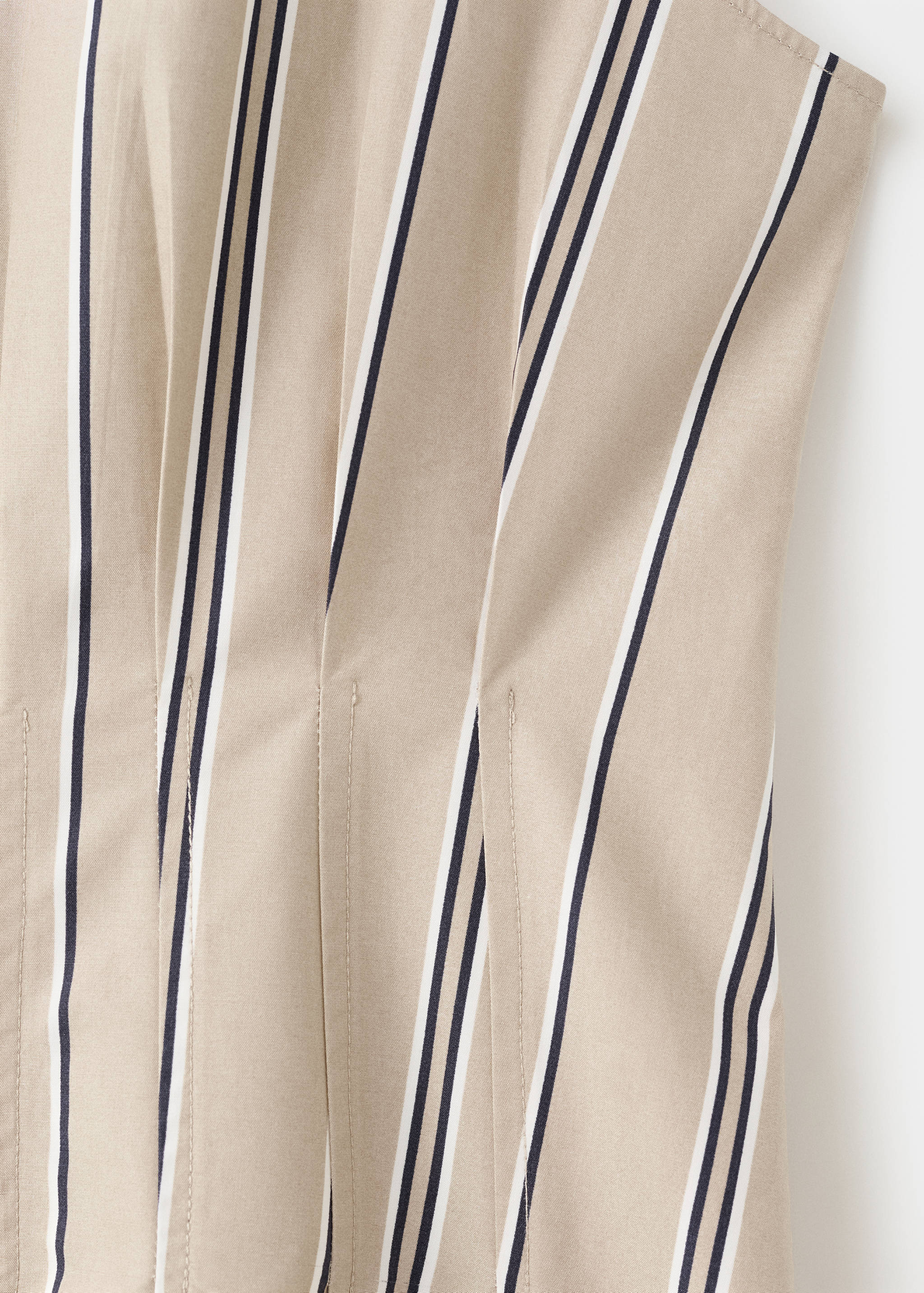 Vestido camiseiro evasê - Pormenor do artigo 0