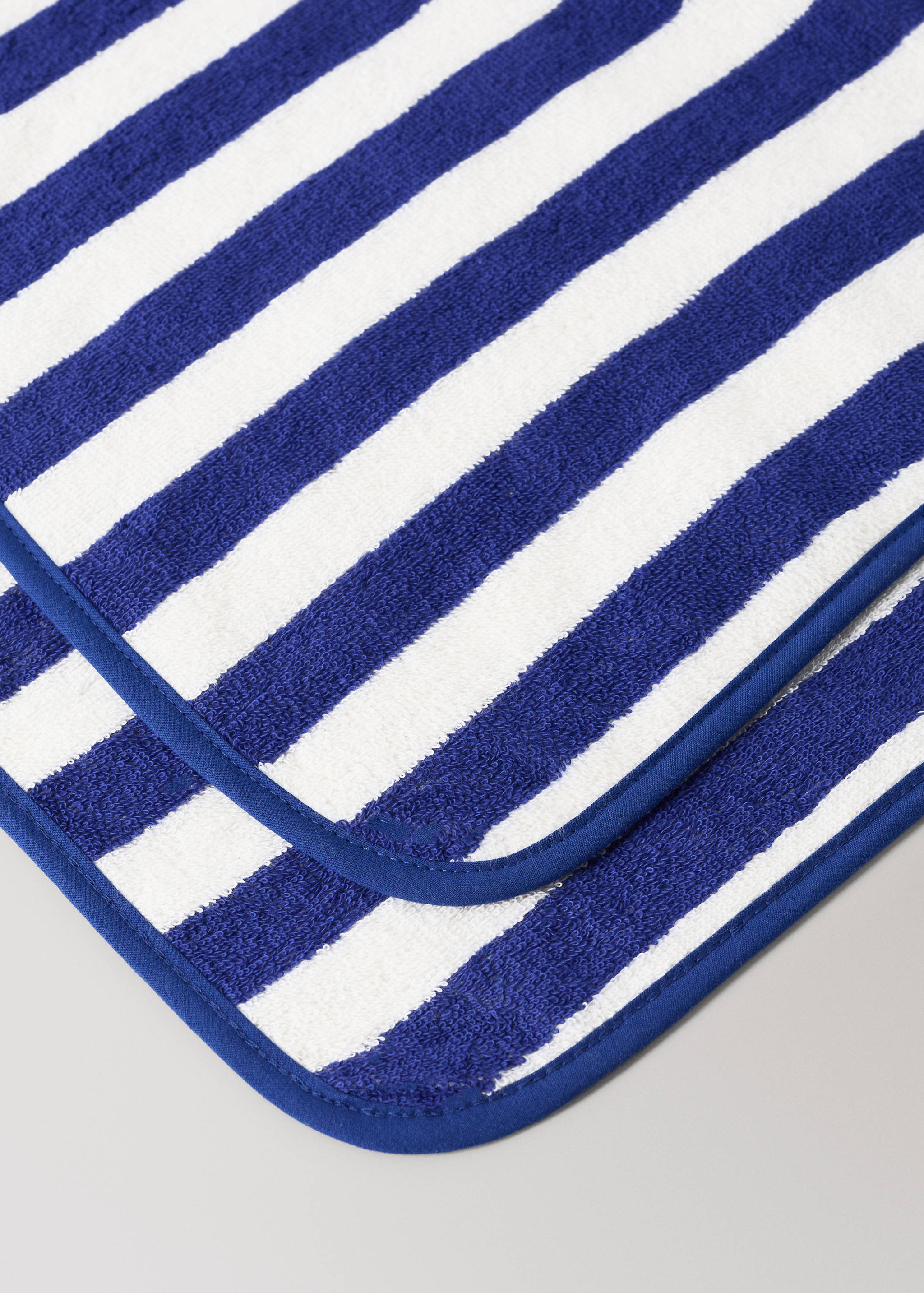 Striped cotton beach towel - Details of the article 2