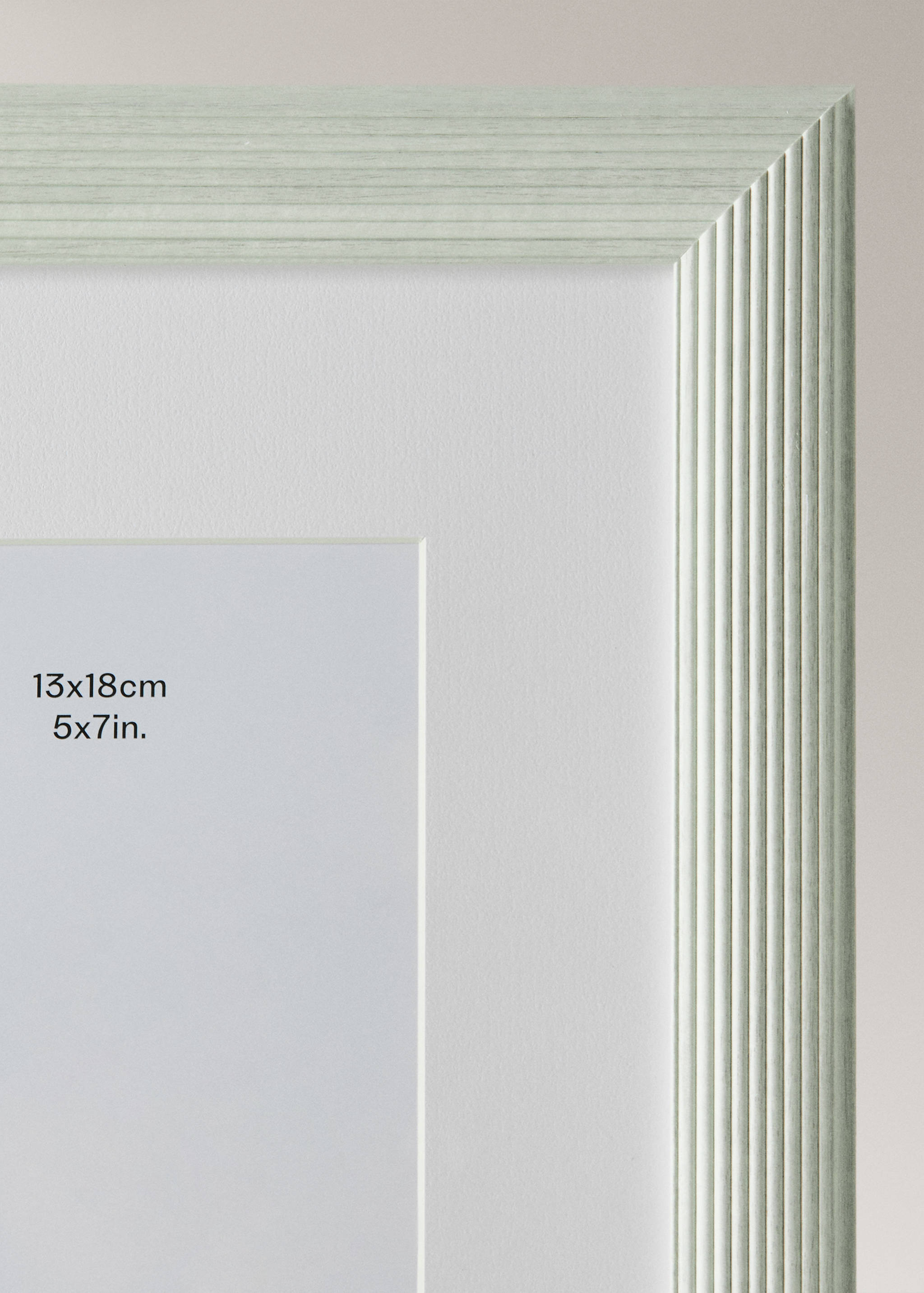 Large recycled frame - Details of the article 2