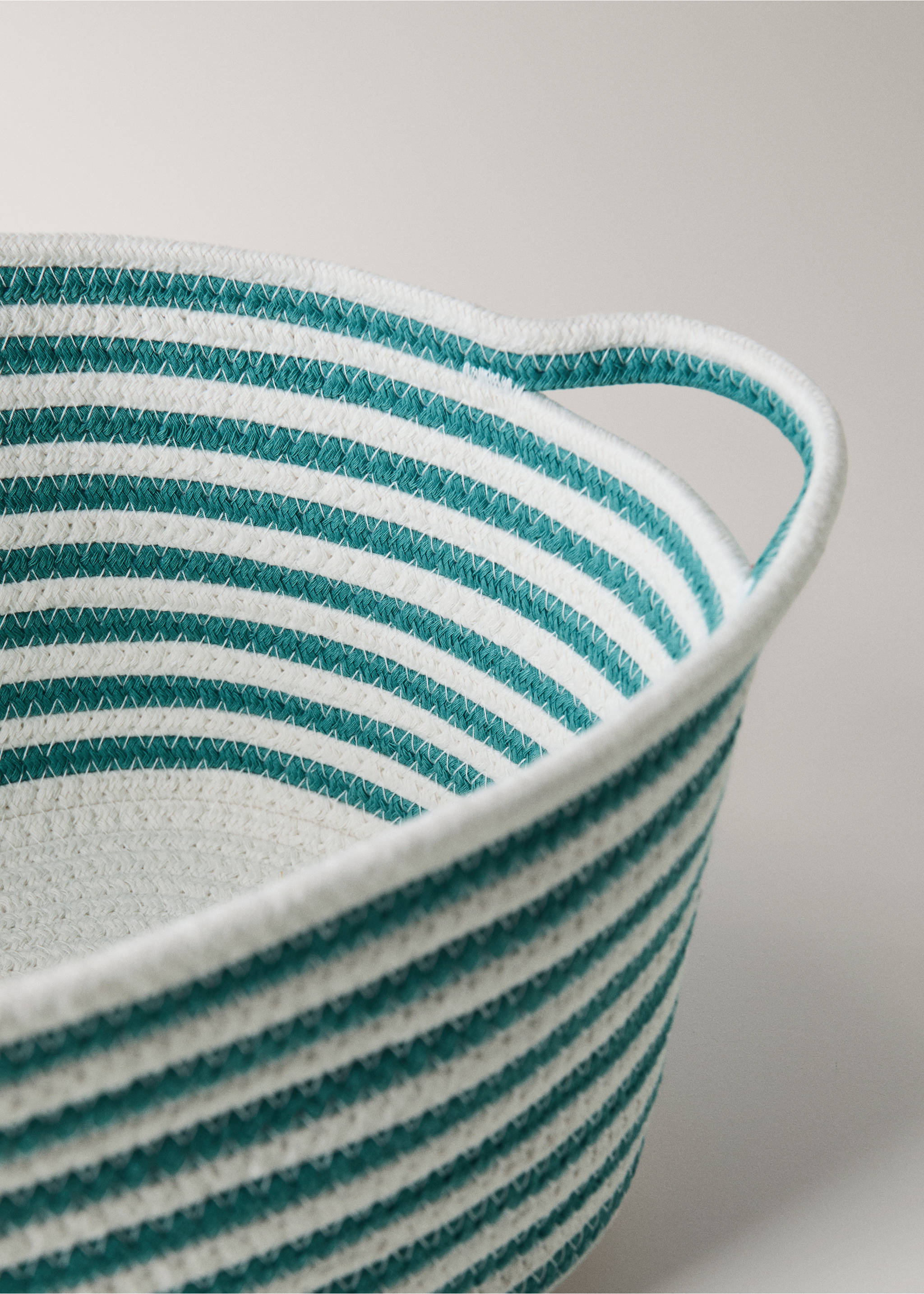Medium cotton basket with handles - Details of the article 1, Orange. Ref: 27082893-00.
