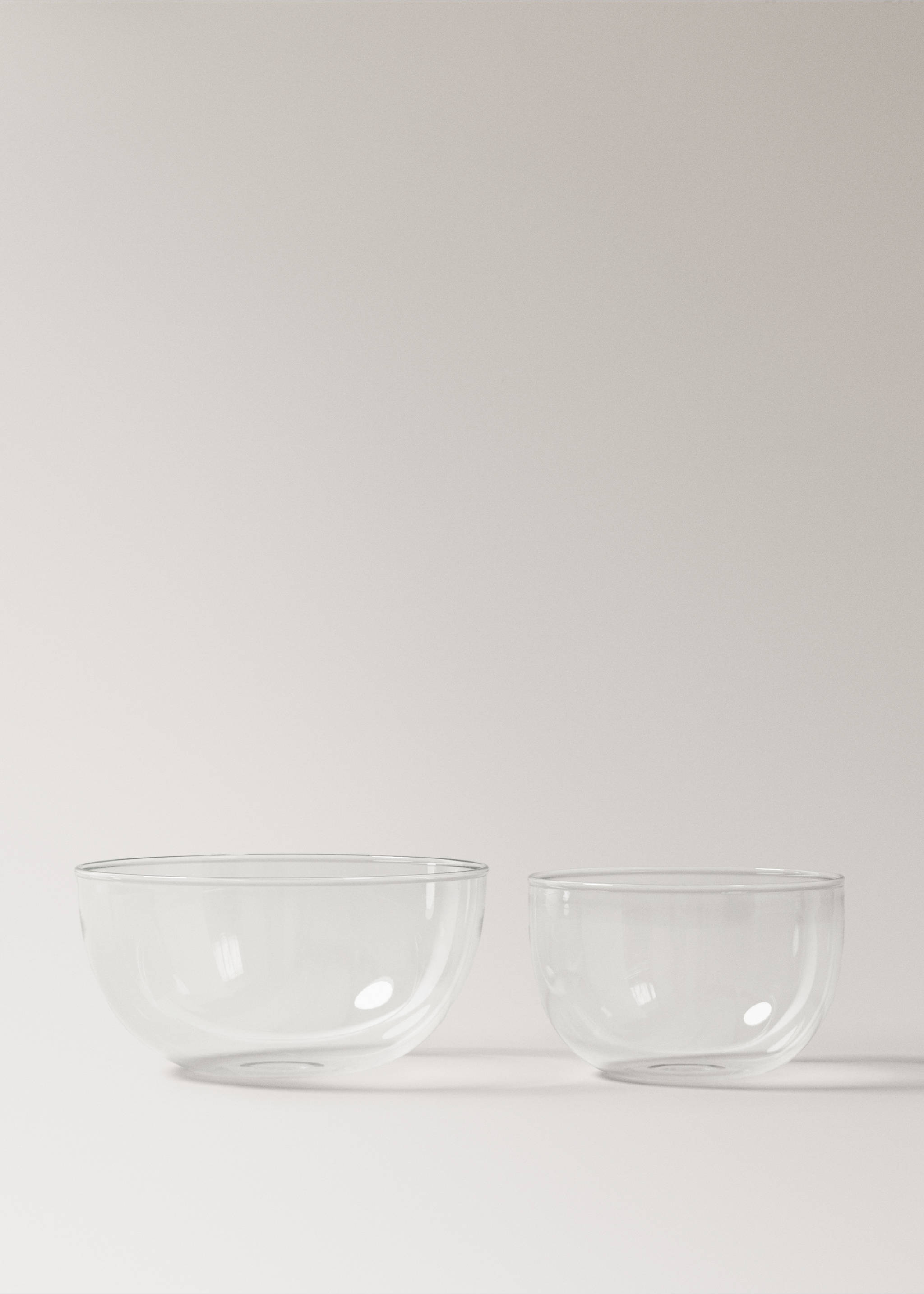 Mittelgroße Schale aus Borosilikatglas - Detail des Artikels 3, Eisgrau. Ref: 27082904-00.