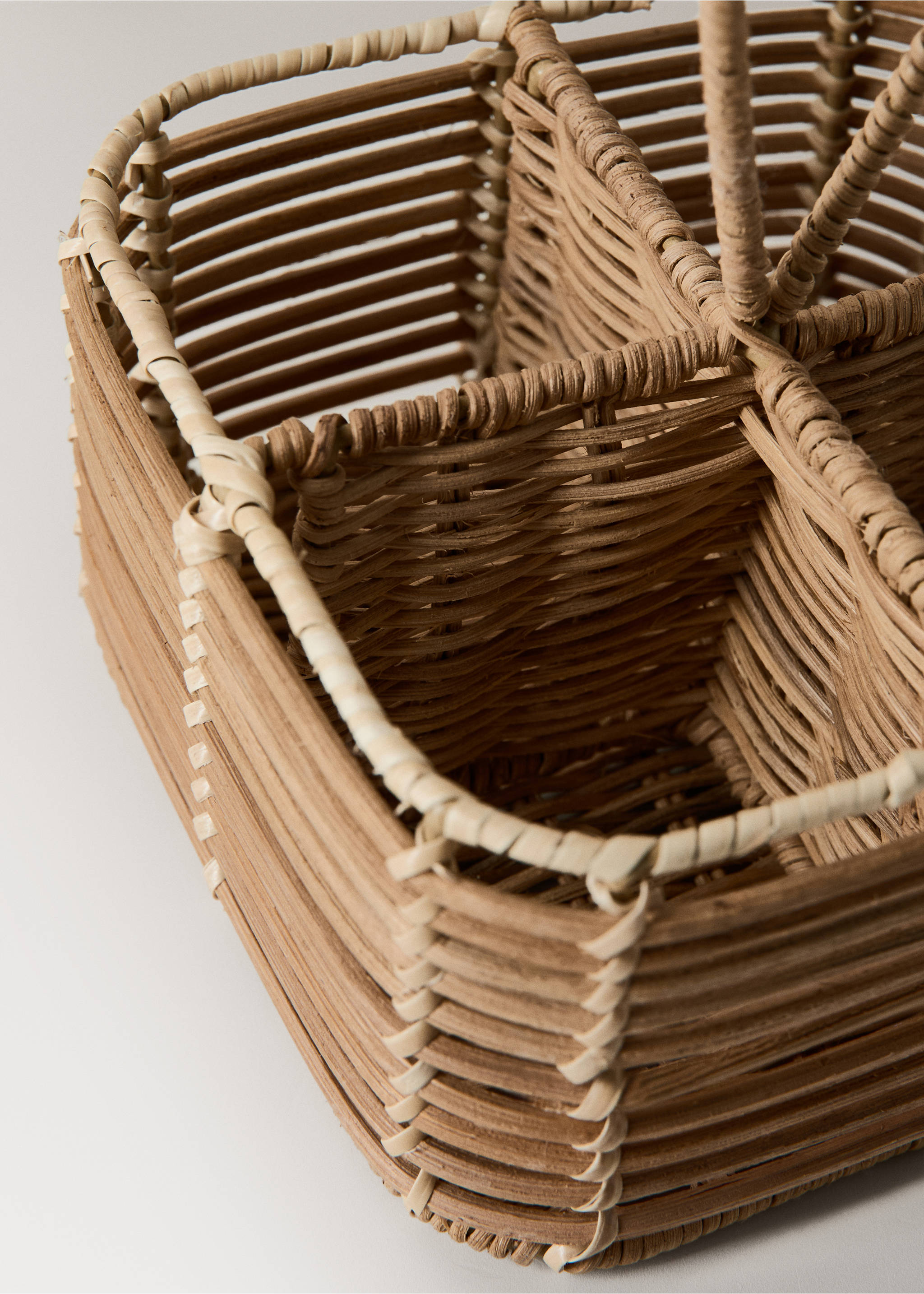 Rattan Cutlery Holder - Details of the article 2, Brown. Ref: 27082918-00.