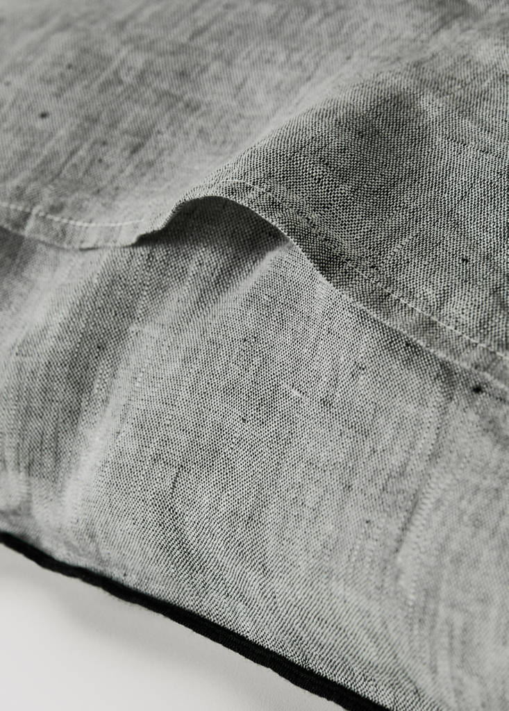 Decorative bed cushion cover 100% linen chambray 50x50cm - thumbnail 4