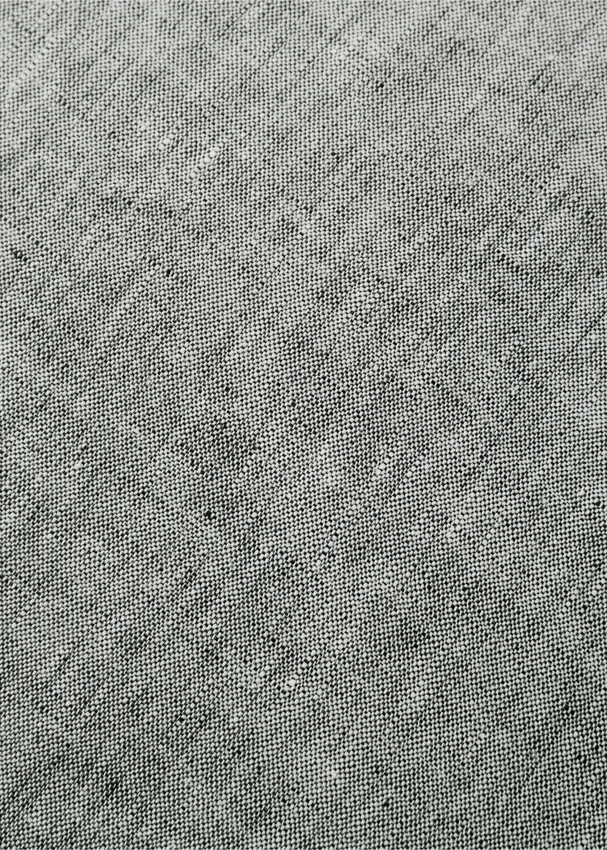 Decorative bed cushion cover 100% linen chambray 50x50cm - Details of the article 3, Dark Heather Grey. Ref: 27082921-00.