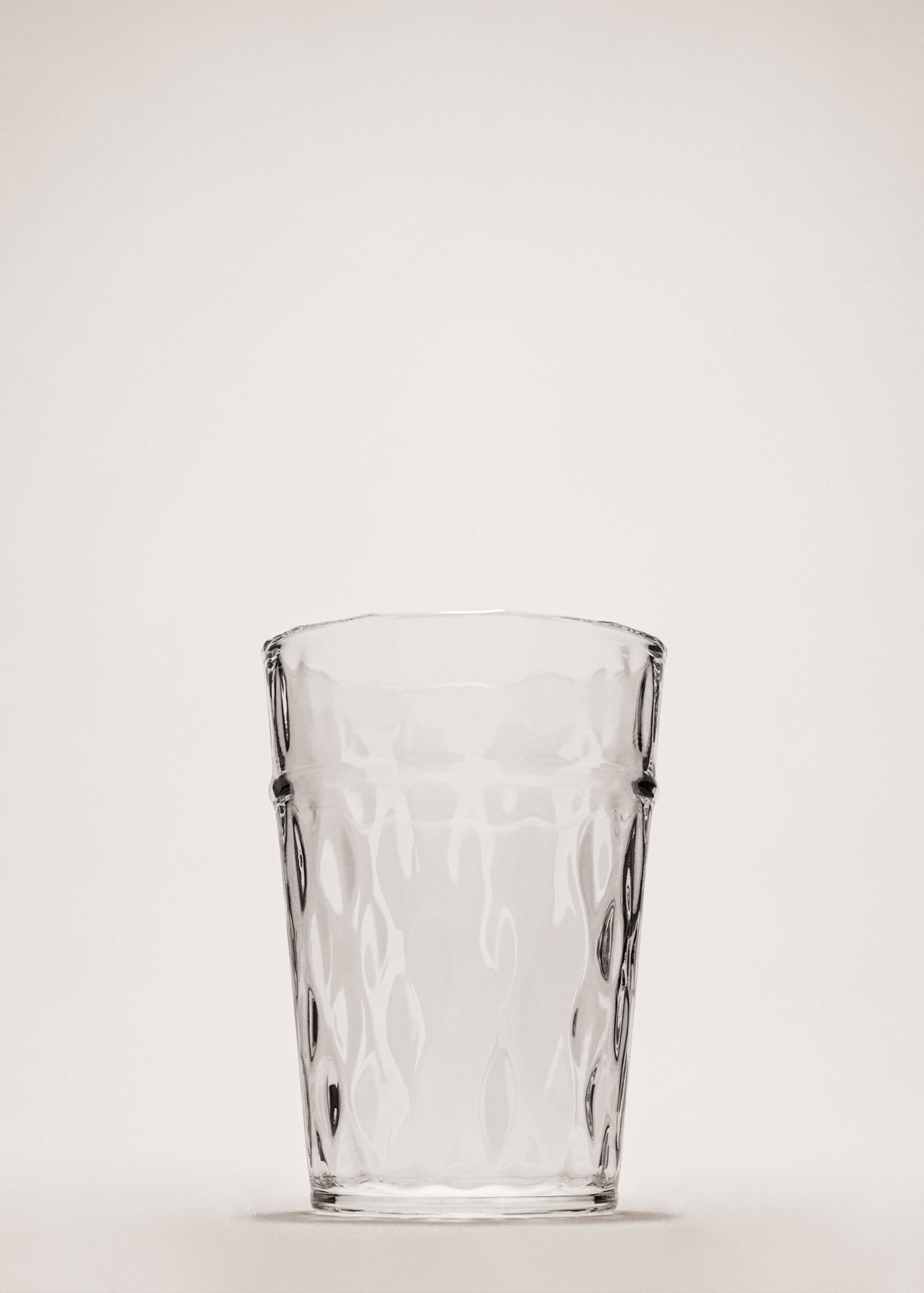 Glas mit Relief - Allgemeine Ansicht