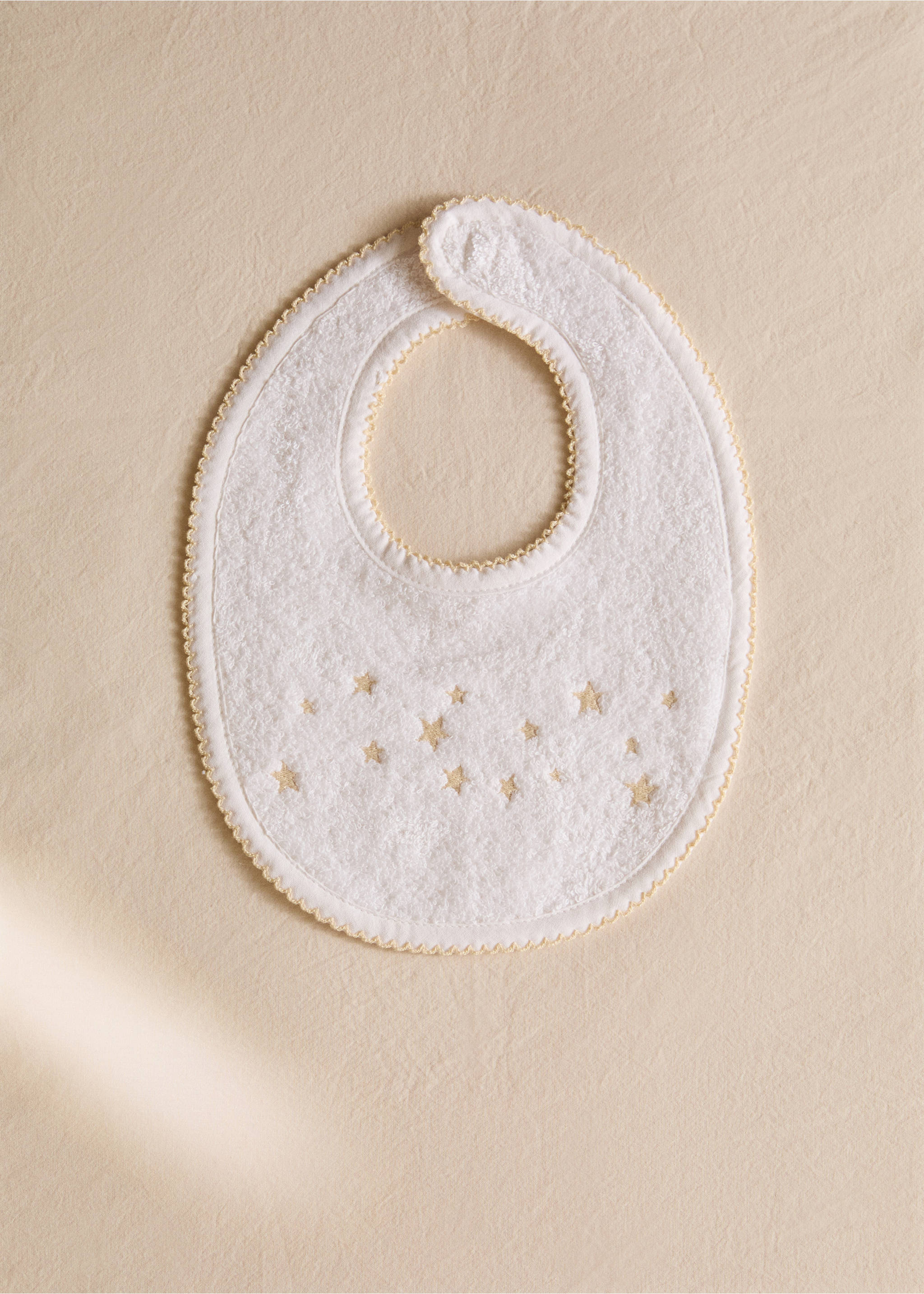 Embroidered cotton bib with stars - General plane, White. Ref: 27082925-00.