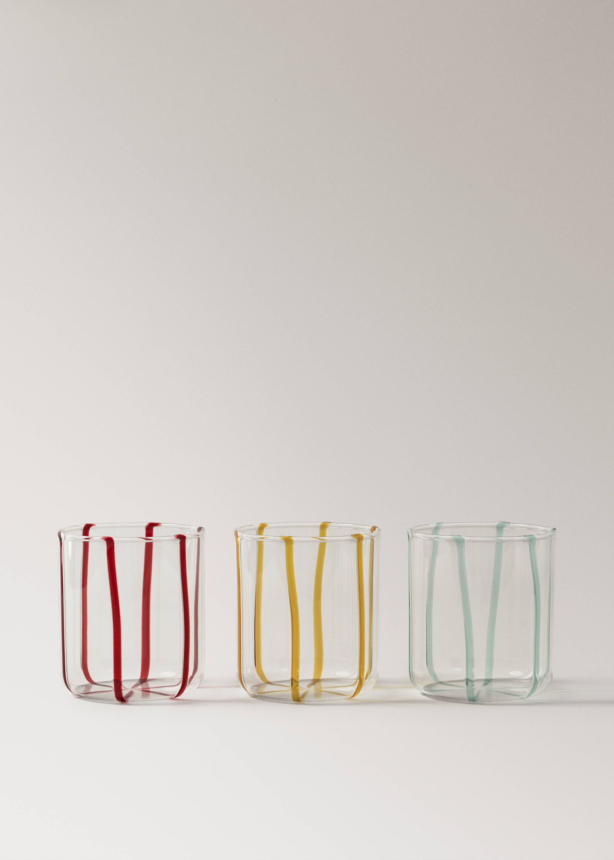 Borosilicate glass vase with irregular stripes - Details of the article 3
