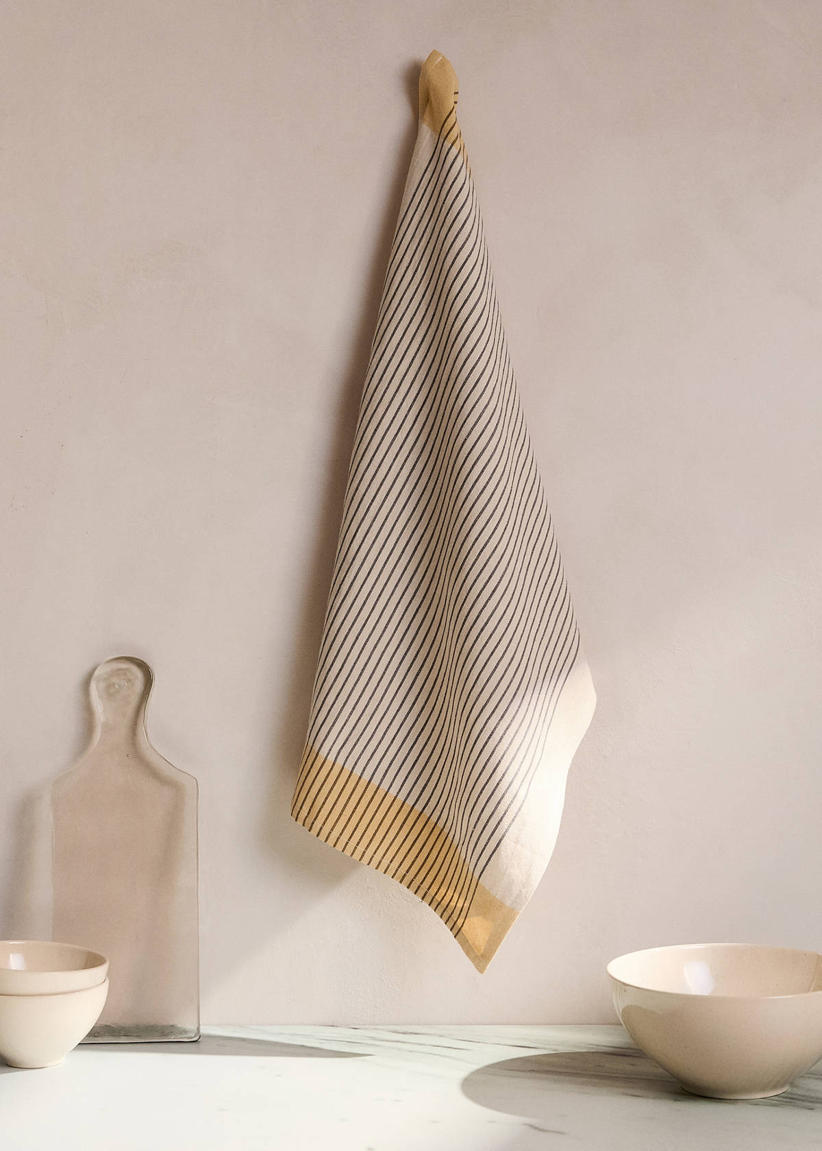 Cotton and linen striped kitchen towel — Peach