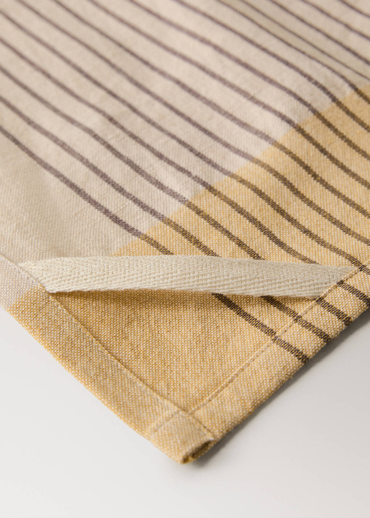 Cotton and linen striped kitchen towel — Peach