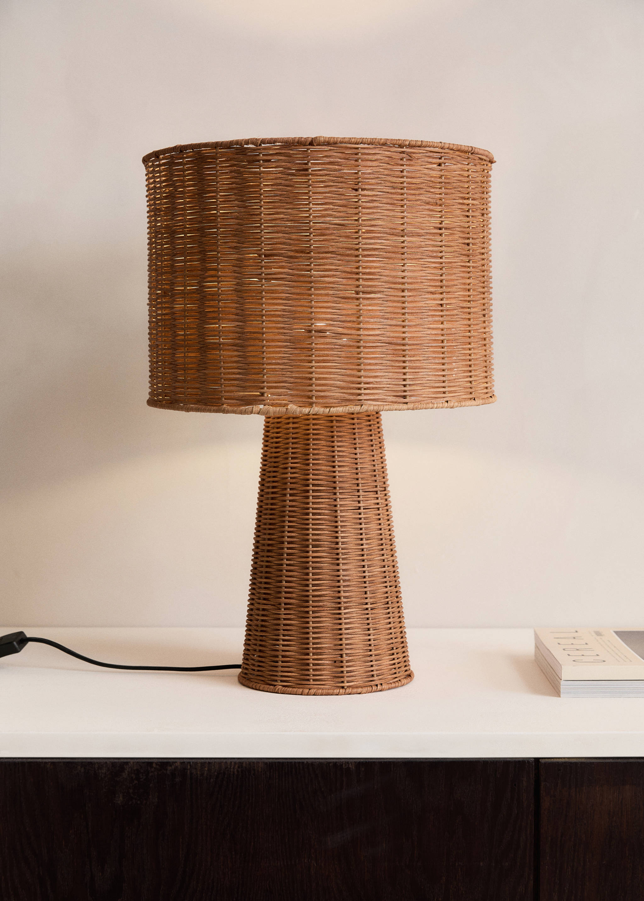 Rattan table lamp - General plane