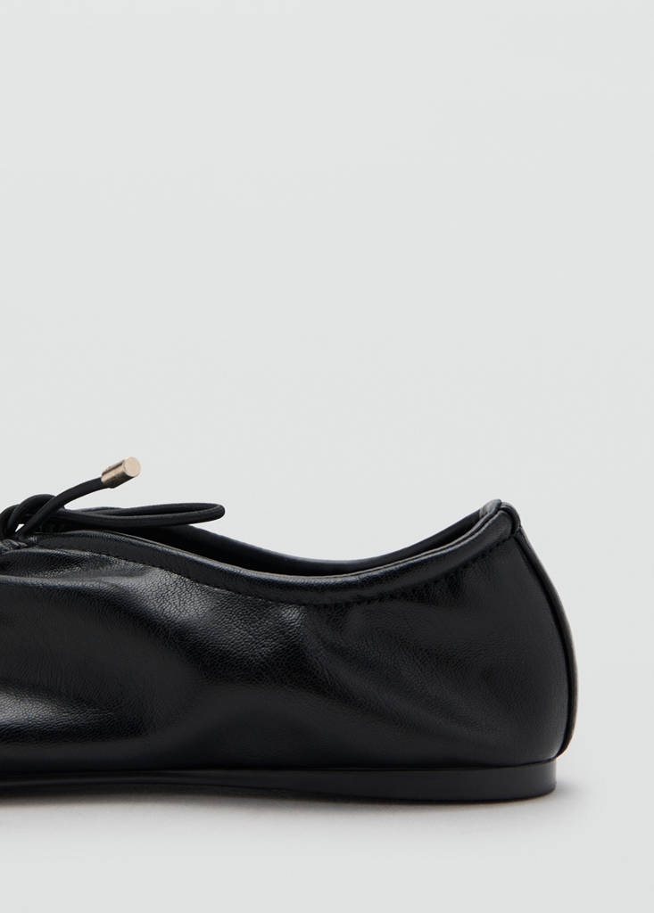 Ruched shoes with bow — Black
