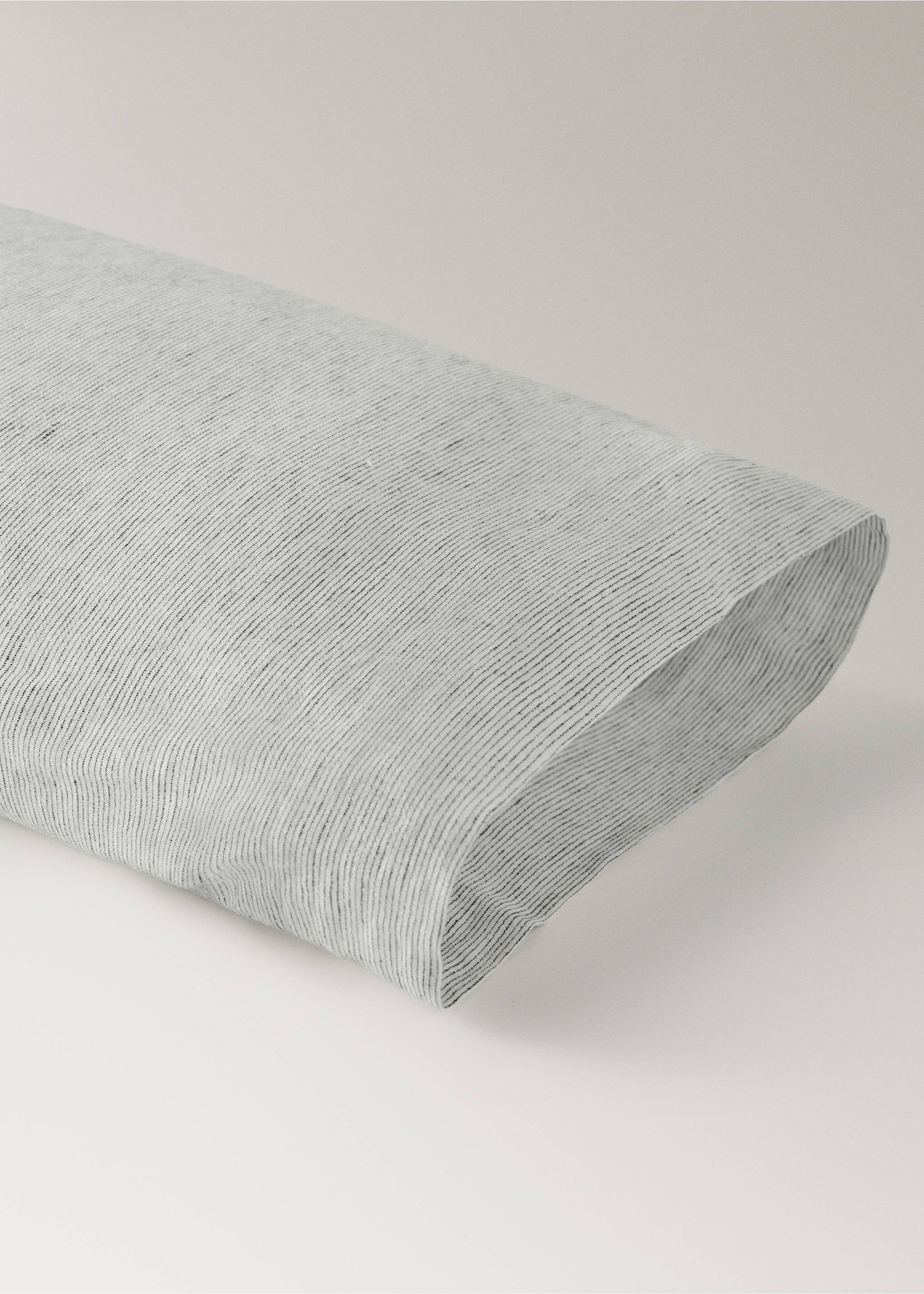 Cotton linen pillowcase with tie fastening 45x110 cm - Details of the article 2, Grey. Ref: 27083269-00.