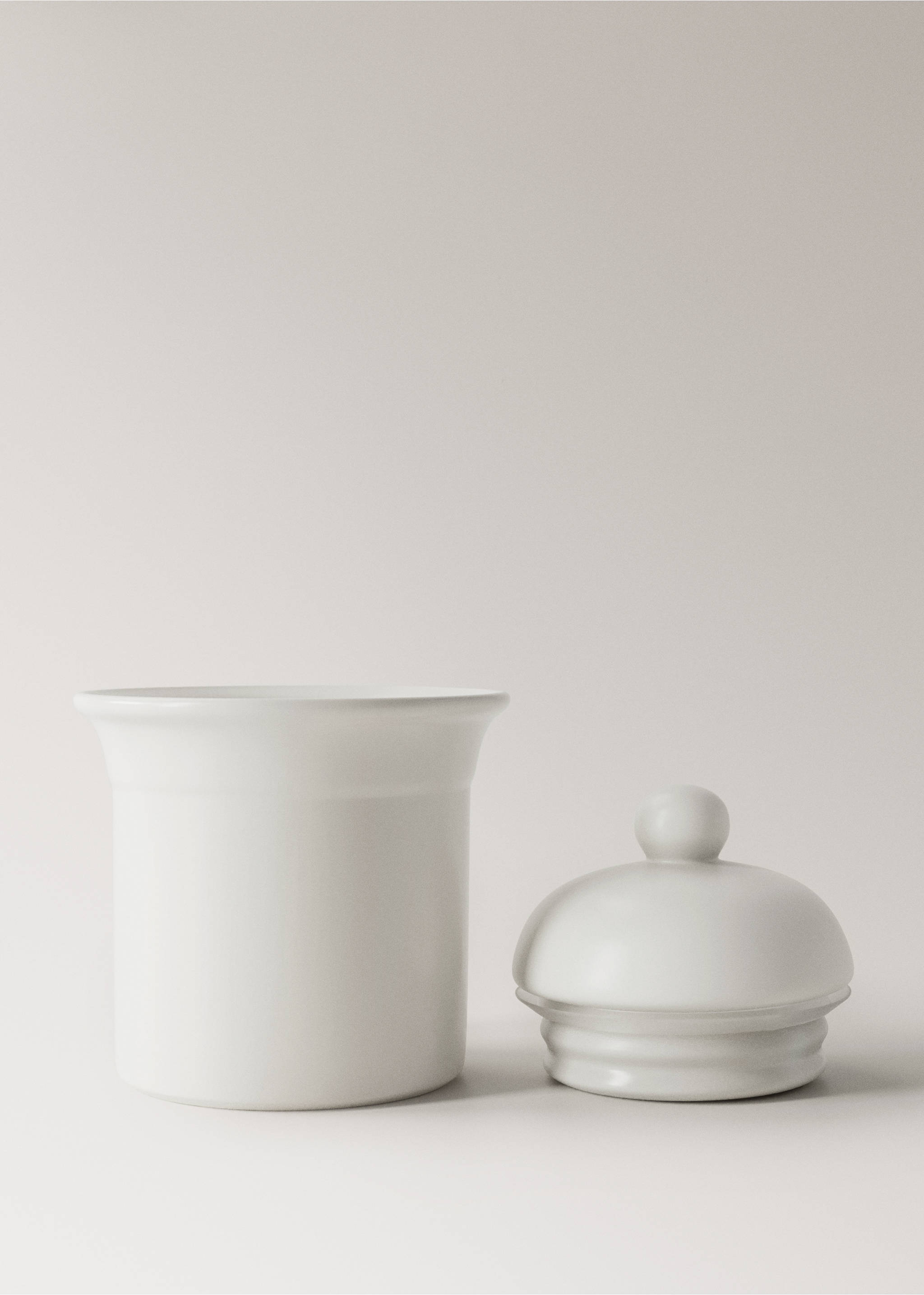 Dose für das Bad aus Keramik - Detail des Artikels 2, Weiß. Ref: 27083273-00.