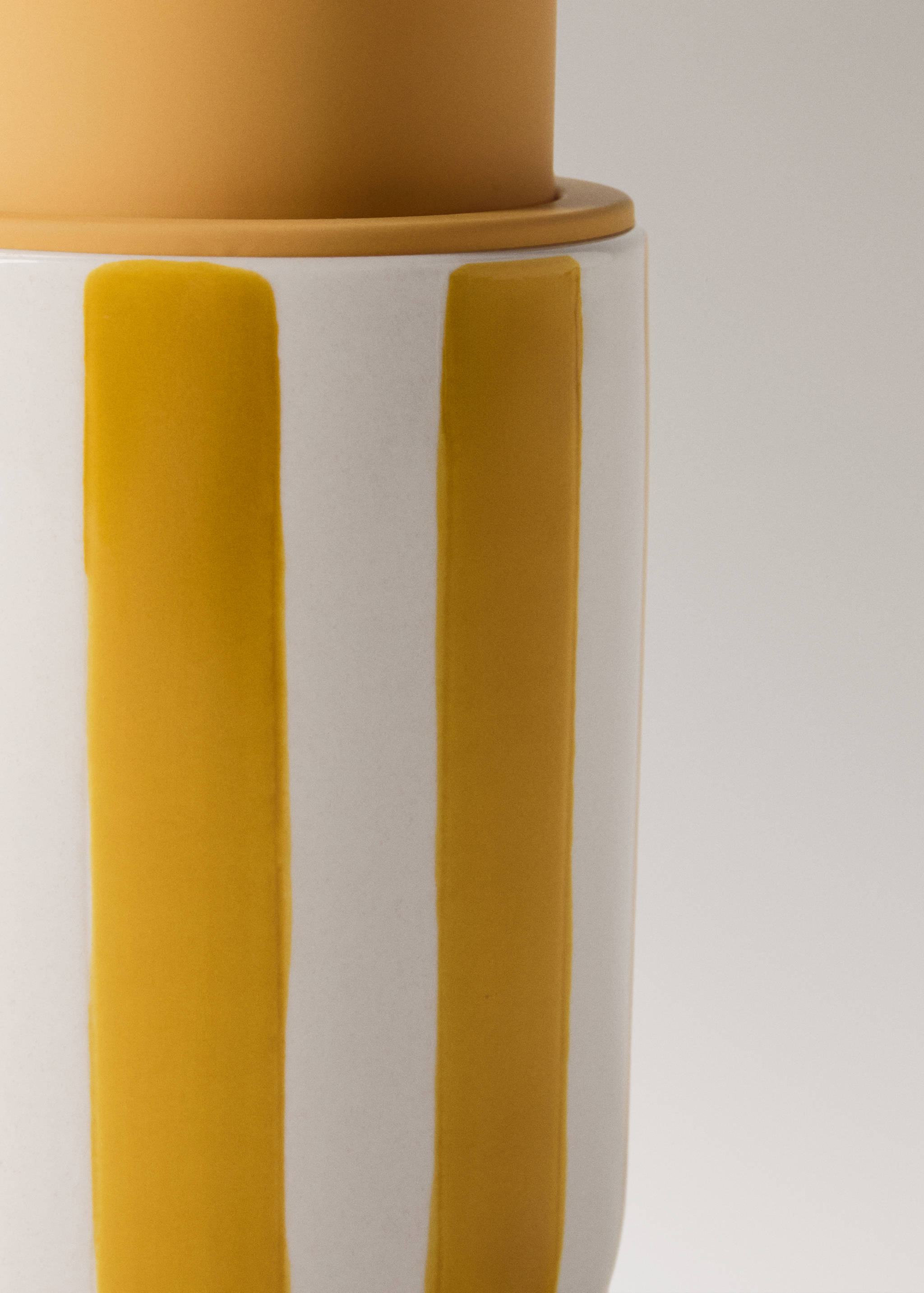 Distributeur en céramique à rayures peintes - Détail de l'article 2