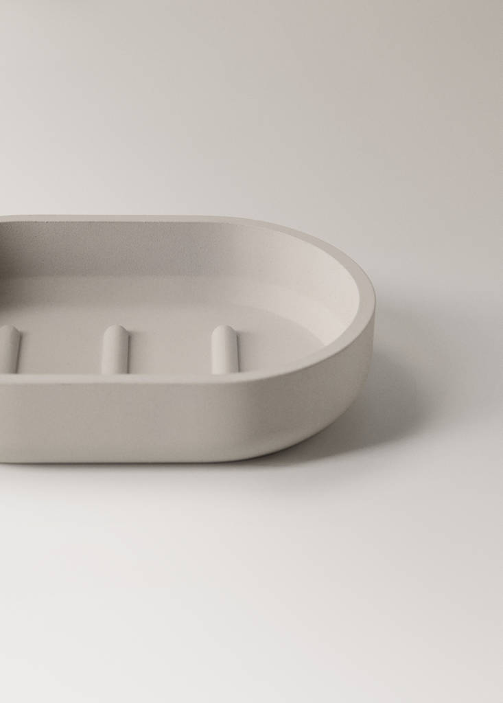 Resin soap dish — Ecru