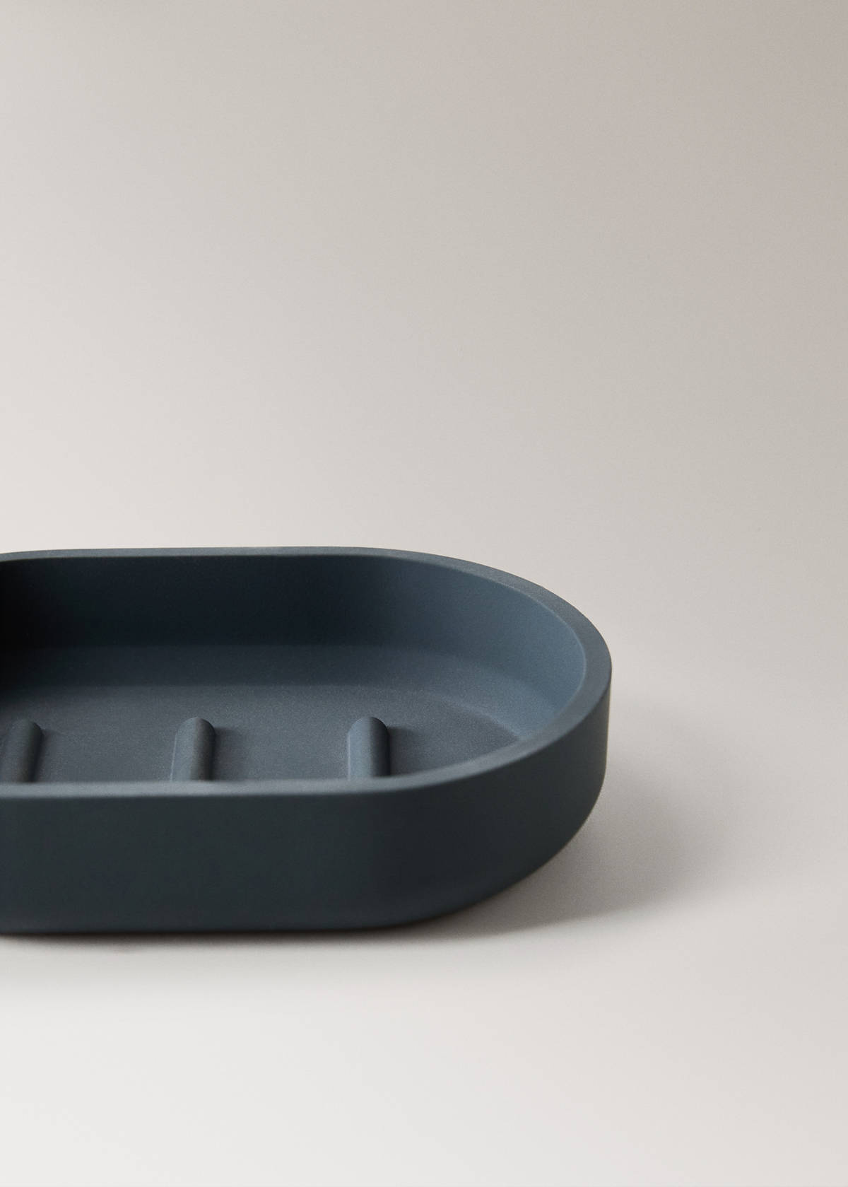 Resin soap dish — Charcoal