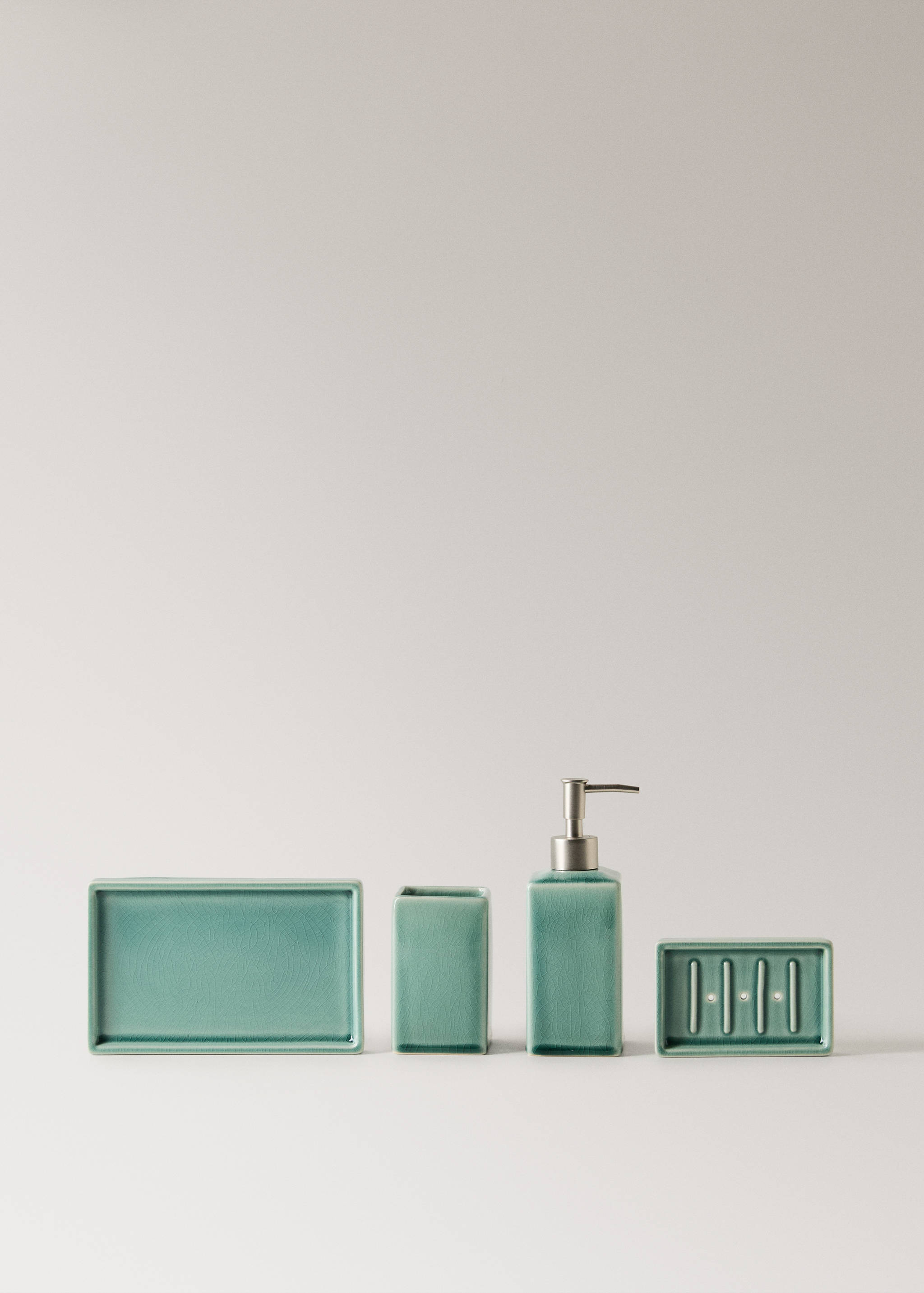 Crackled ceramic soap dispenser - Details of the article 3