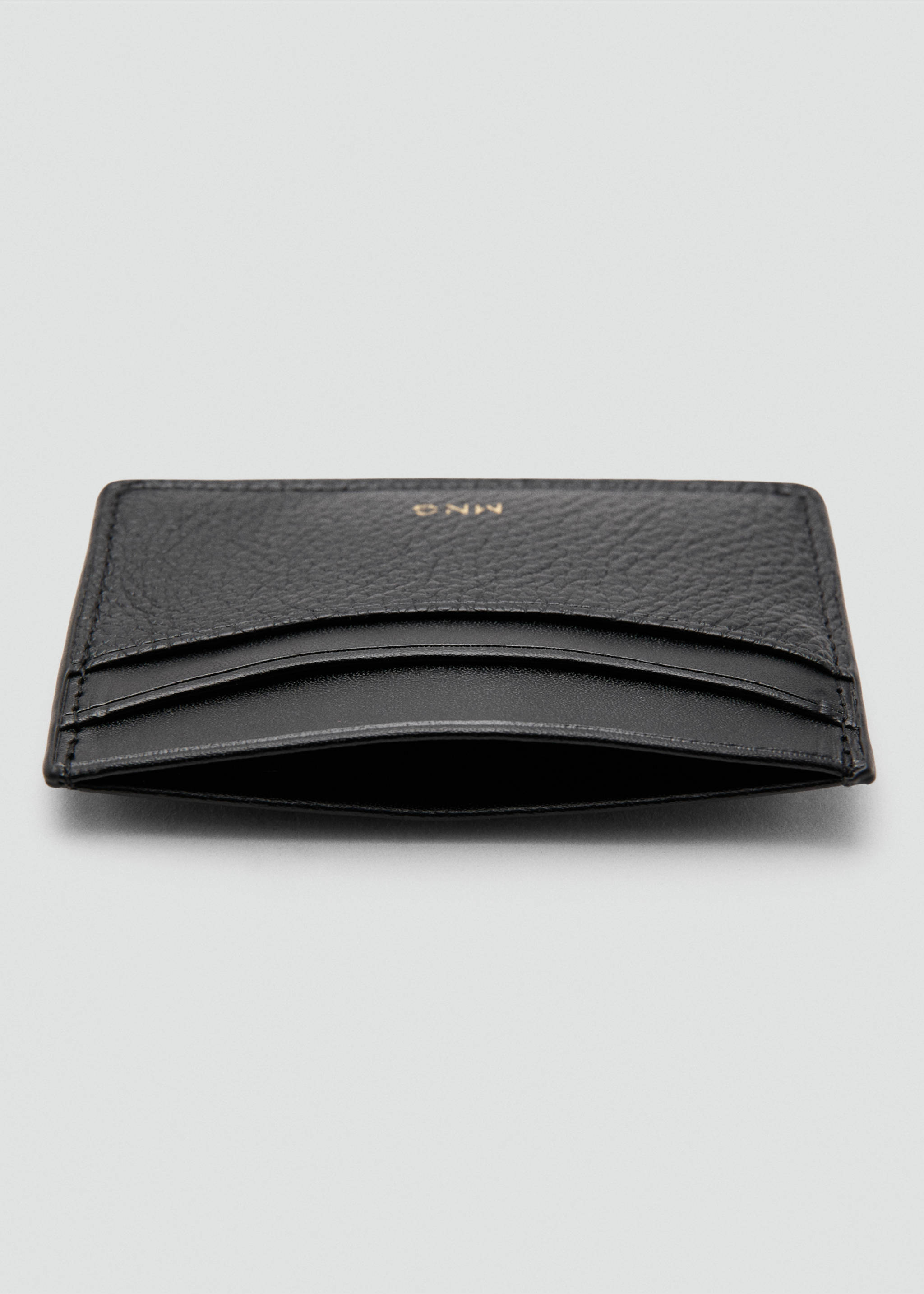 Faux-leather cardholder - Details of the article 1, Black. Ref: 27083287-00.
