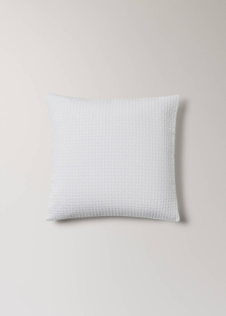 Garment-dyed cotton cushion cover 50x50 cm — White