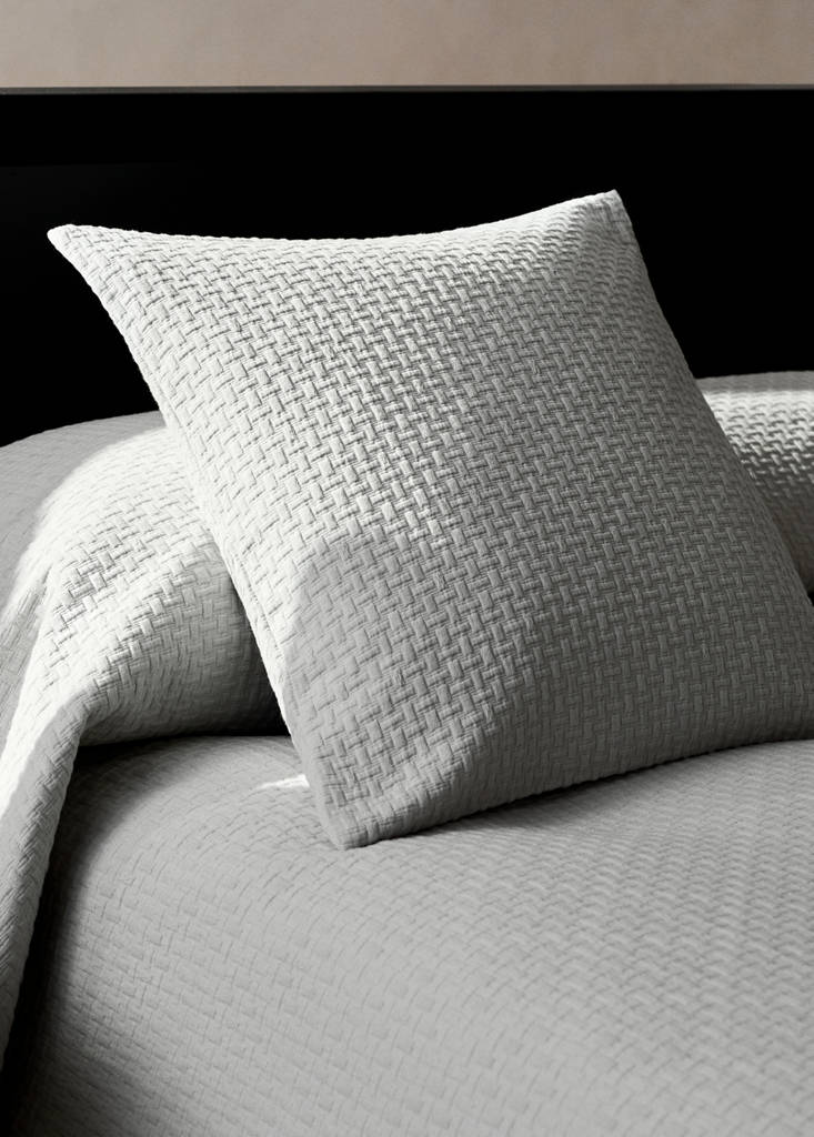 Garment-dyed cotton cushion cover 50x50 cm — Grey