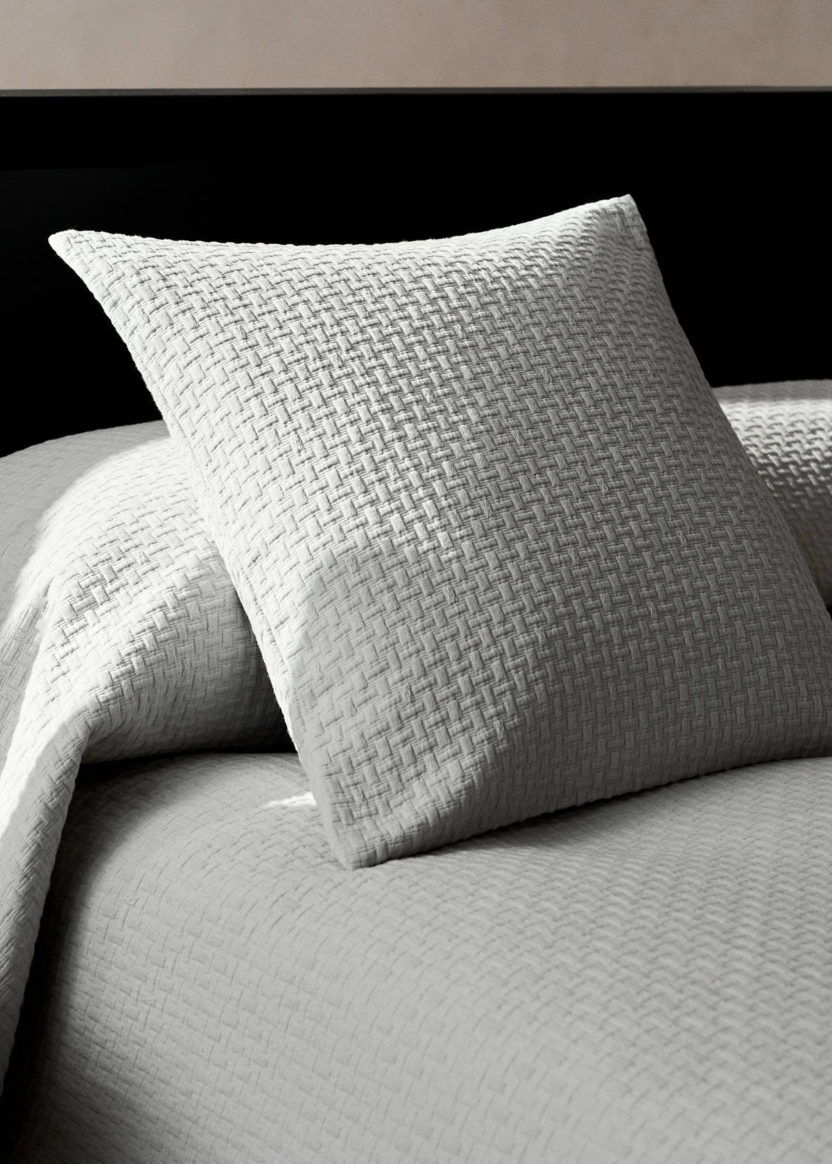 Garment-dyed cotton cushion cover 50x50 cm — Grey