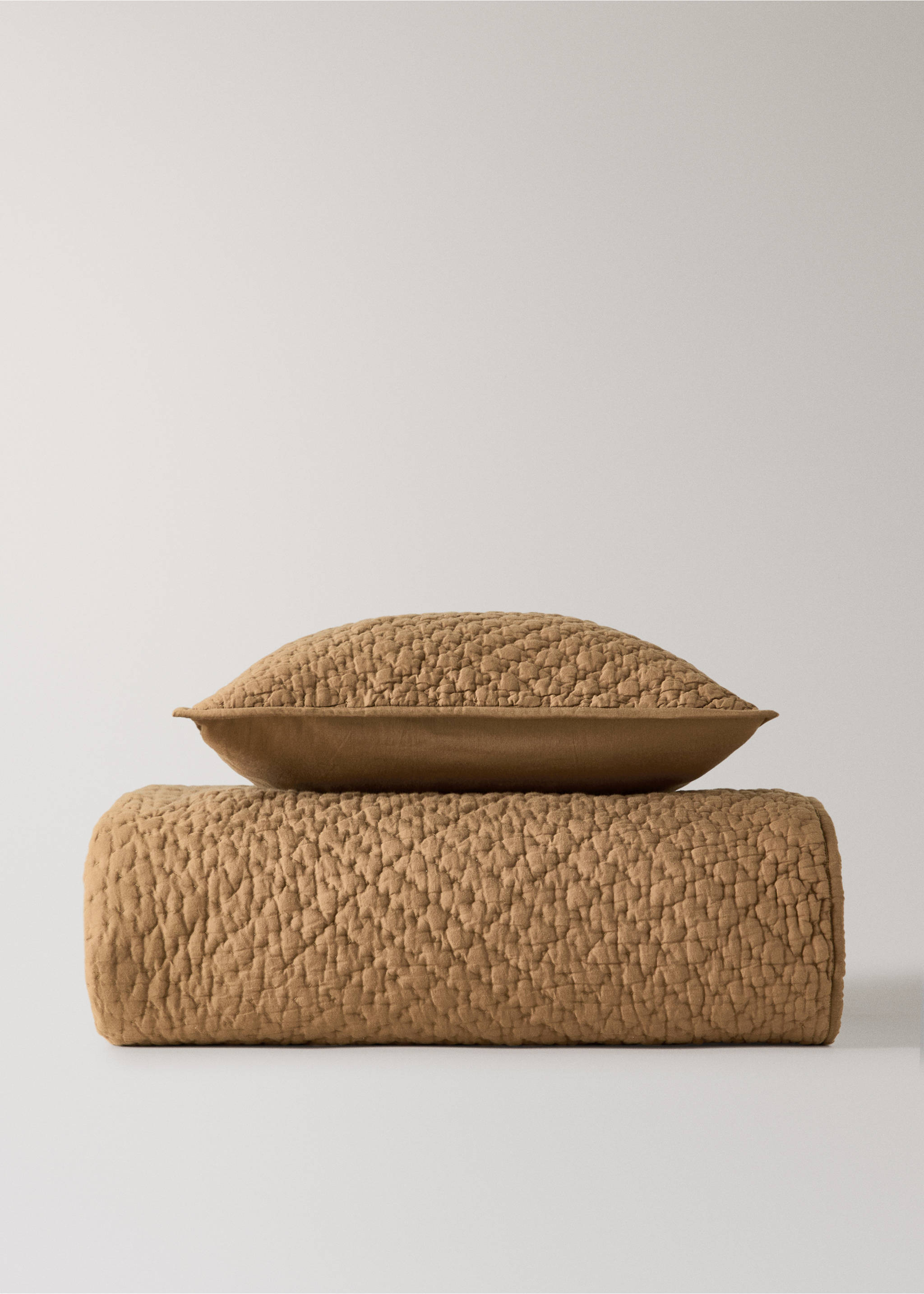 Hand-stitched cotton duvet Bed 130/150 cm - Details of the article 3, Ochre. Ref: 27083297-00.