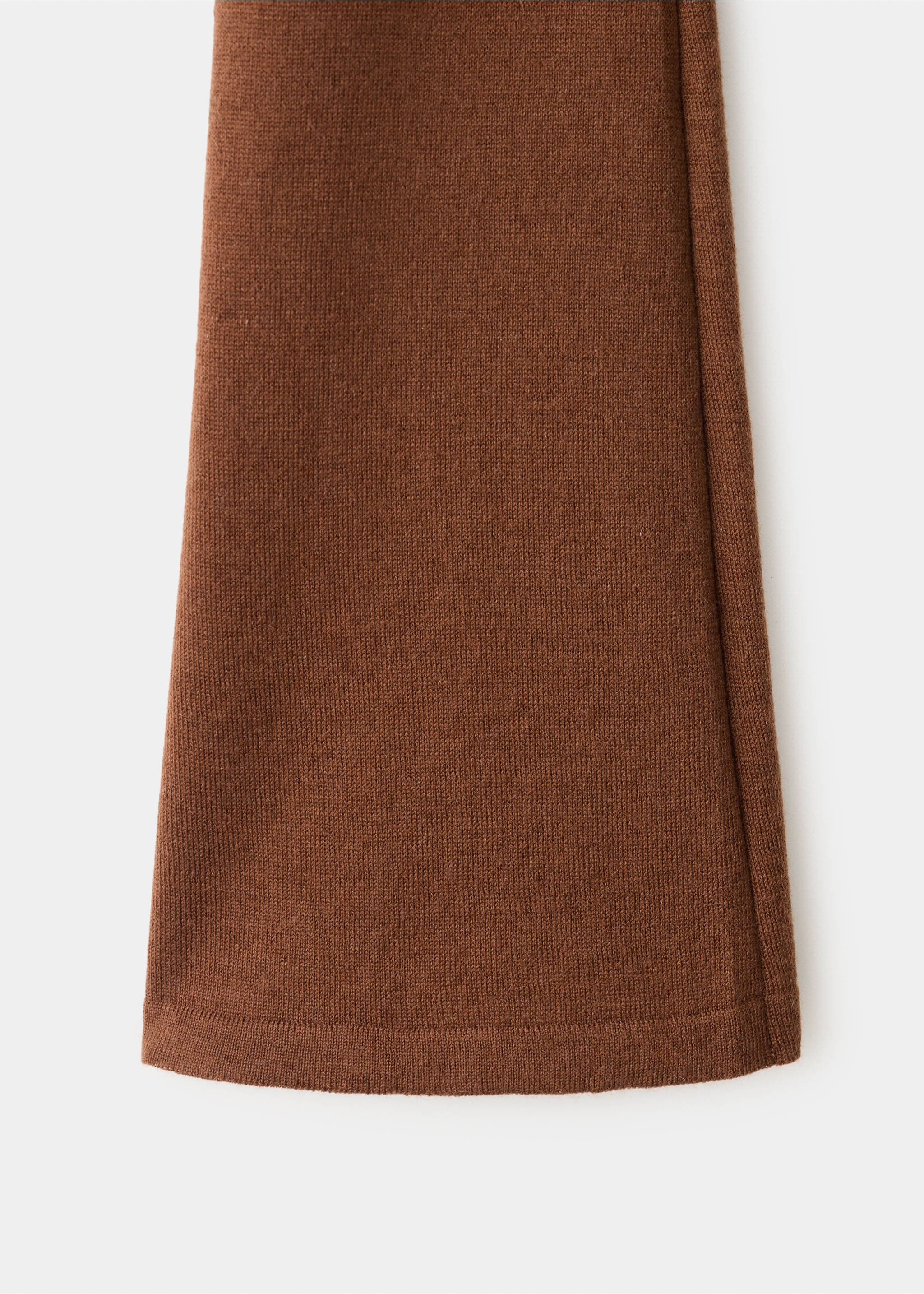 Knitted dress with bell sleeves - Details of the article 8, Caramel. Ref: 27083298-00.