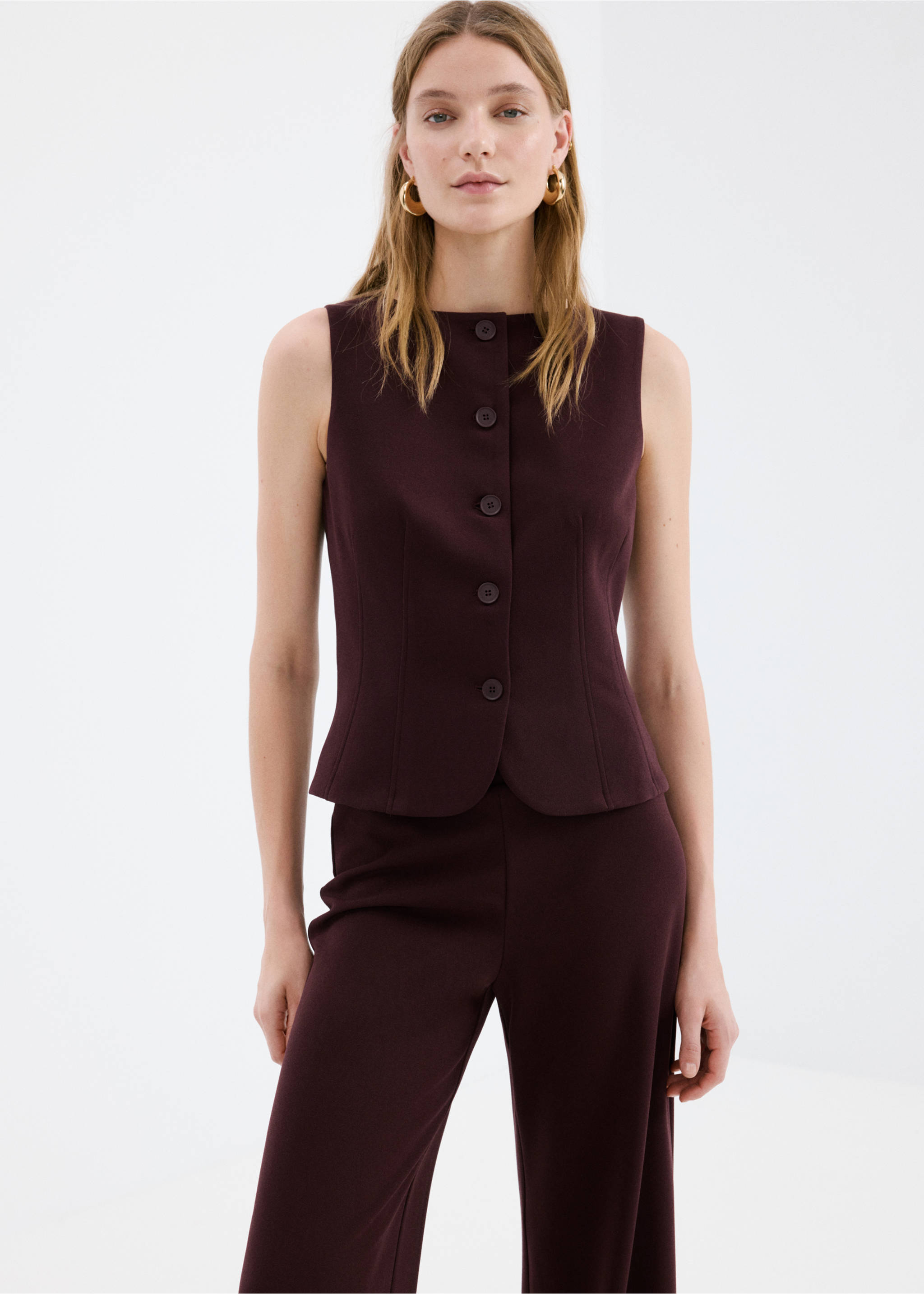 Straight low-rise suit trousers - Details of the article 1, Burgundy. Ref: 27083303-00.