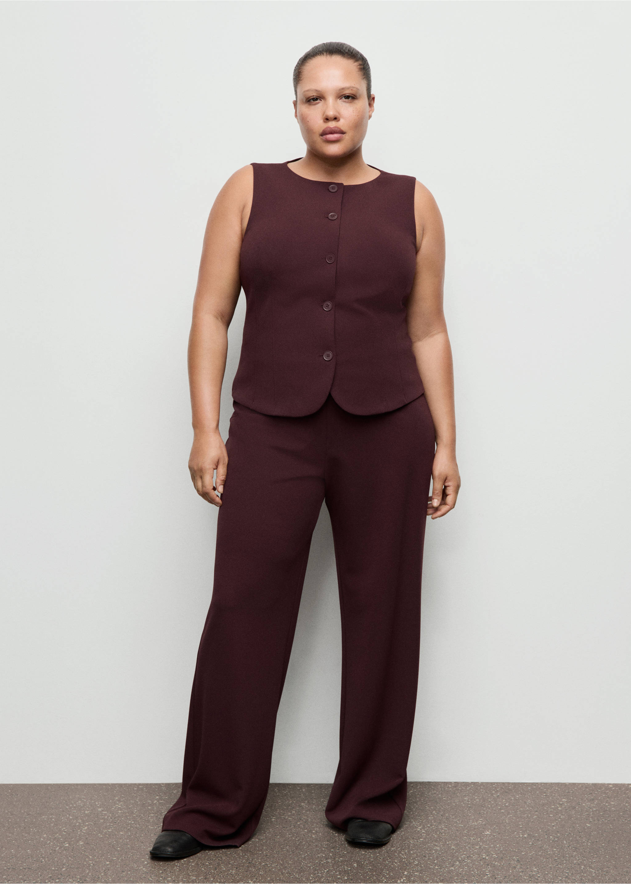 Straight low-rise suit trousers - Details of the article 3, Burgundy. Ref: 27083303-00.