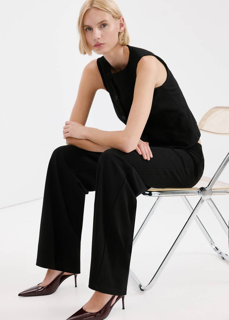 Straight low-rise suit trousers — Black