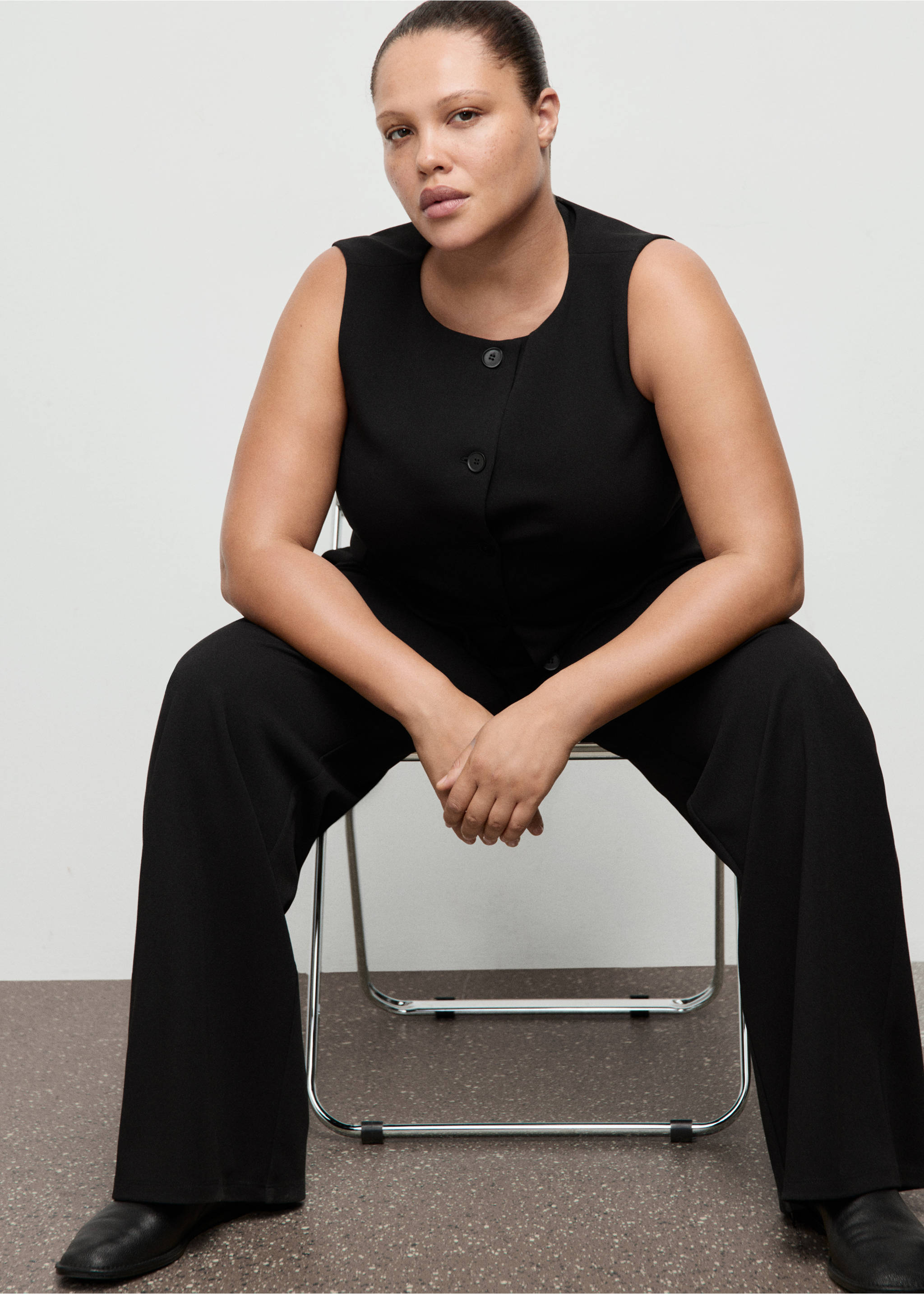 Pantalons rectes vestit tir baix - Detall de l'article 5, Negre. Ref: 27083303-00.