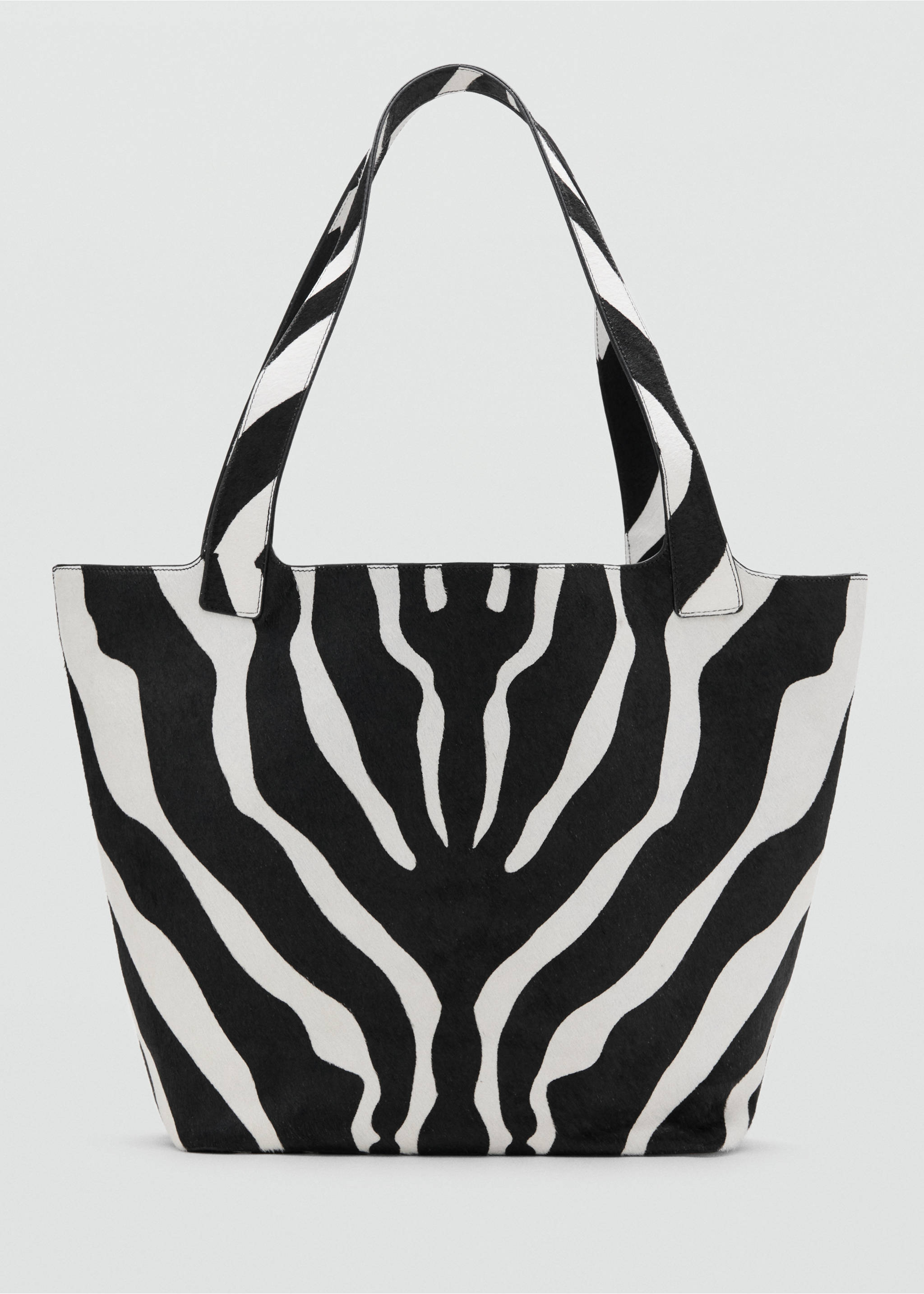 Leren tote bag met vachtaccenten - Artikel zonder model, Zwart. Ref: 27083311-00.